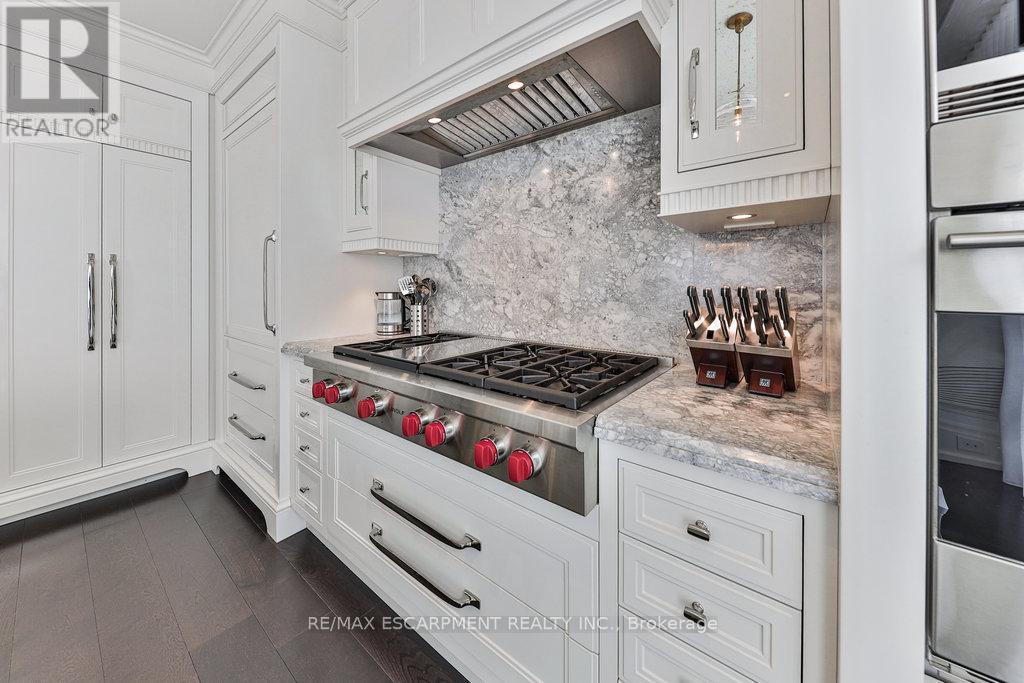 212 - 300 Randall Street, Oakville, Ontario  L6J 3G4 - Photo 45 - W12773050