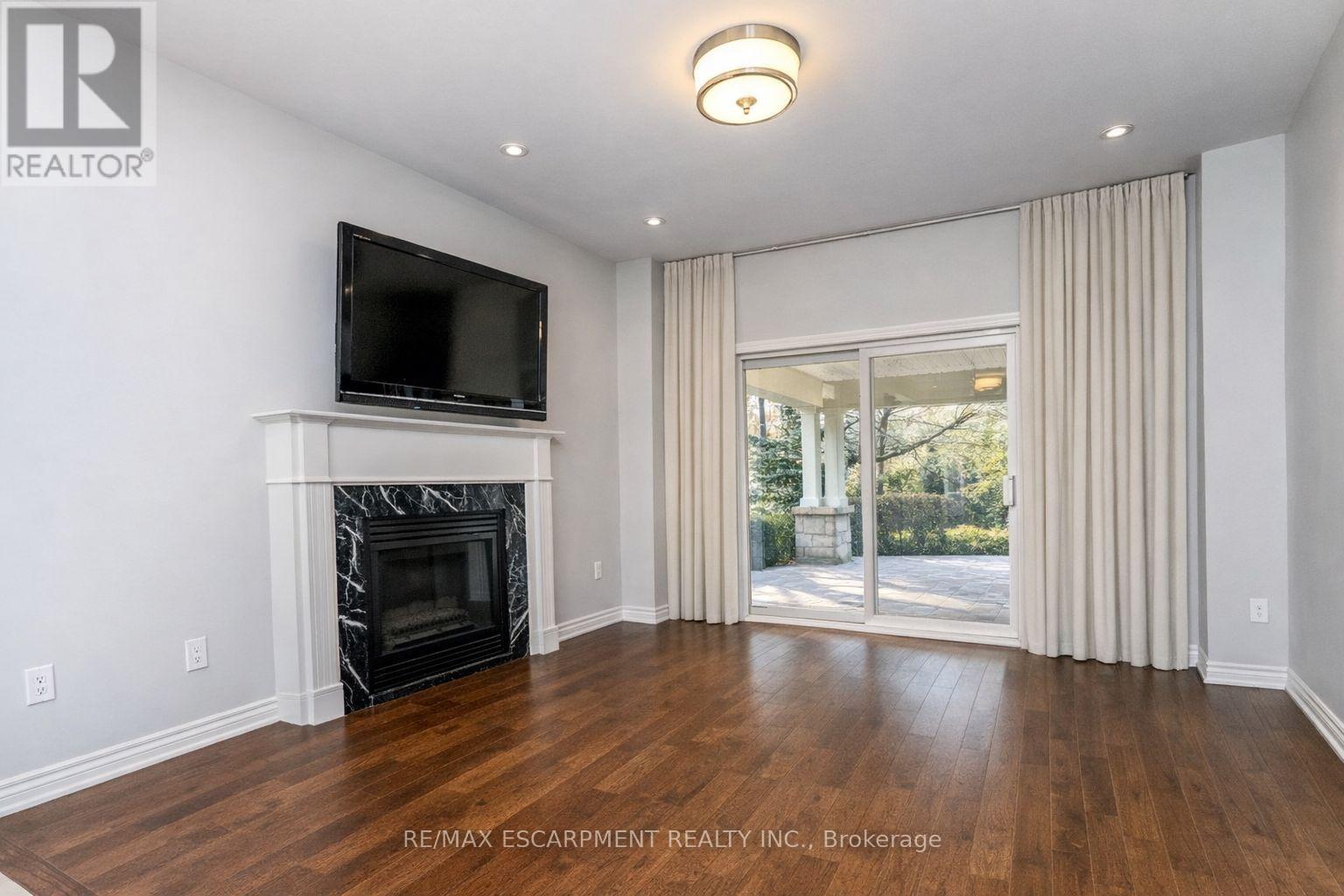 1203 Lorne Park Road, Mississauga, Ontario  L5H 3A7 - Photo 7 - W12900268