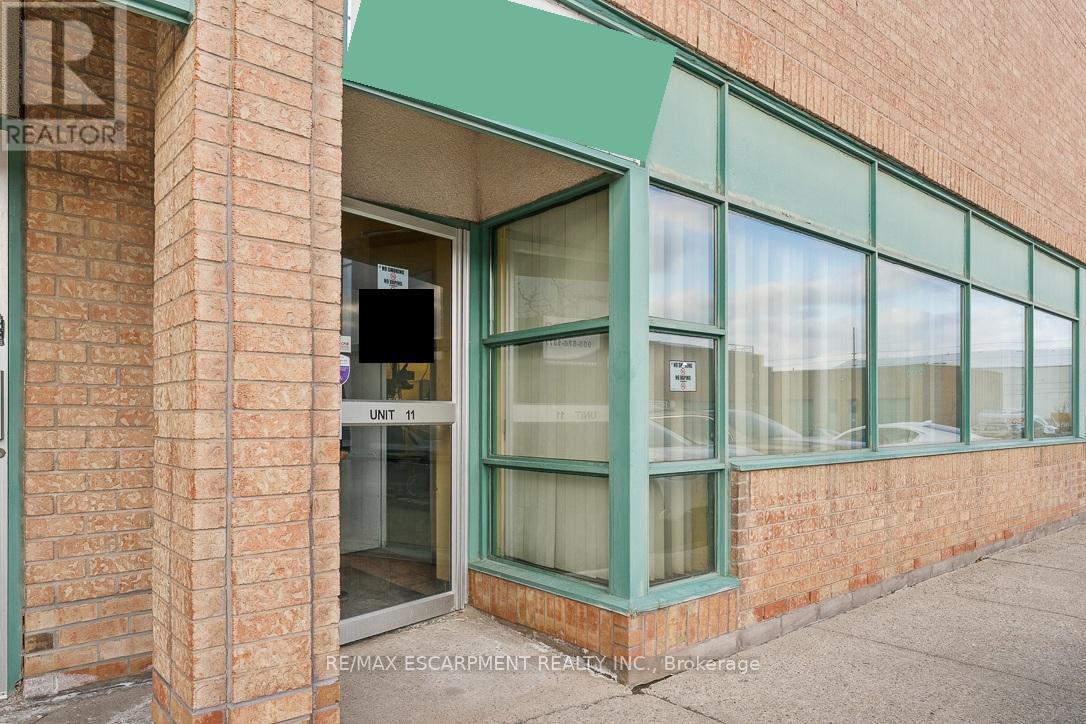 11 - 2430 Lucknow Drive, Mississauga, Ontario  L5S 1V3 - Photo 3 - W12912386