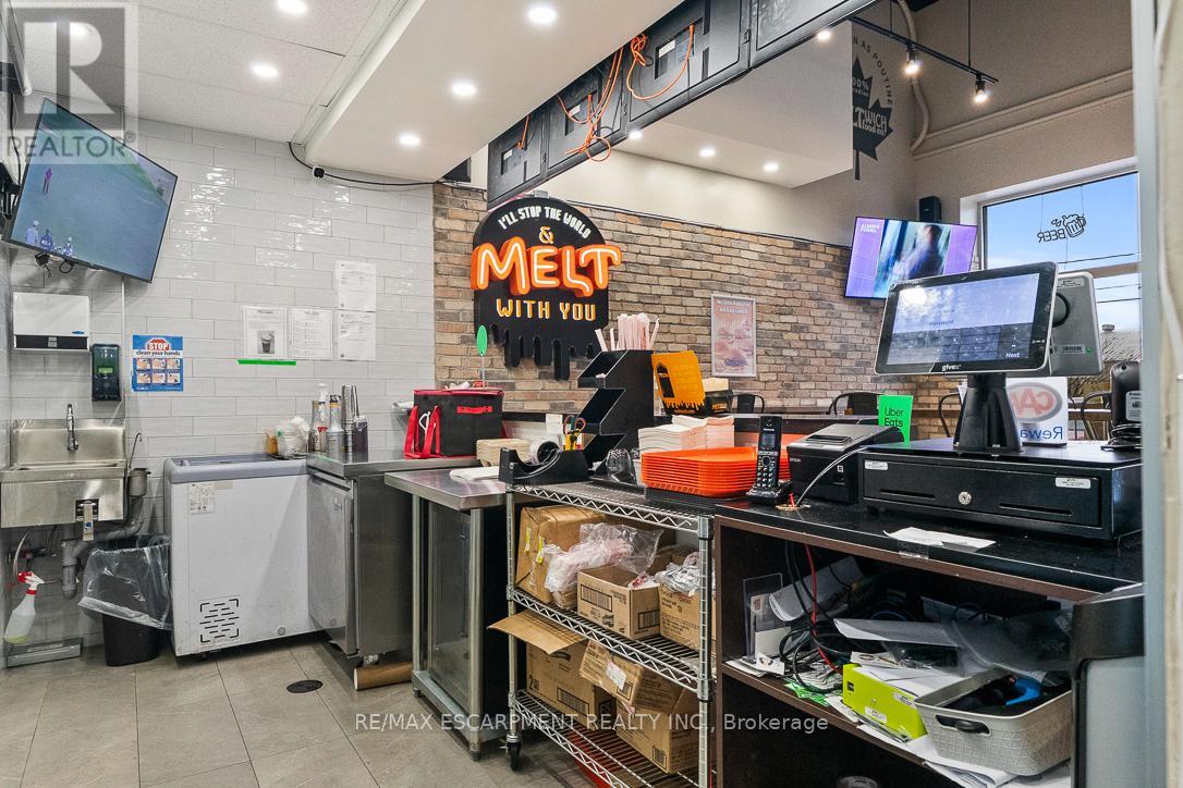 34 - 9 Pine Street N, Thorold, Ontario  L2V 3Z9 - Photo 7 - X12641136