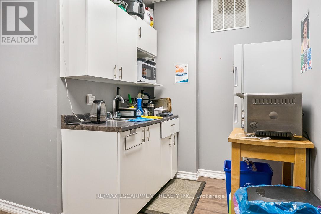 5 - 70 Monarch Road, Guelph, Ontario  N1K 1S3 - Photo 33 - X12786600