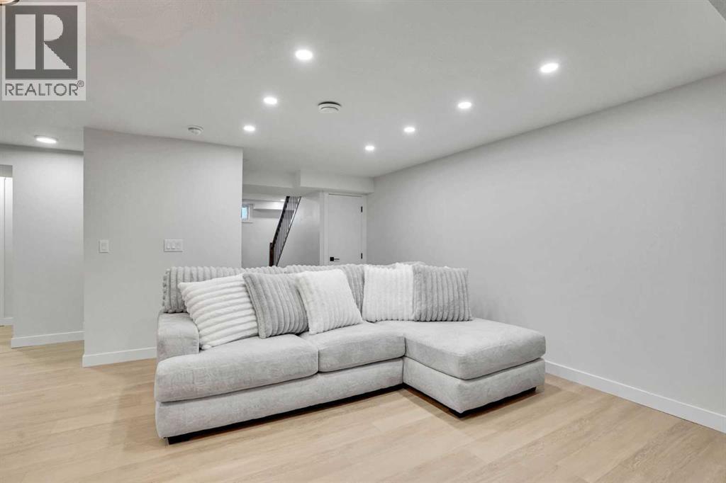 12112 Canfield Road Sw, Calgary, Alberta  T2W 1V2 - Photo 24 - A2295382