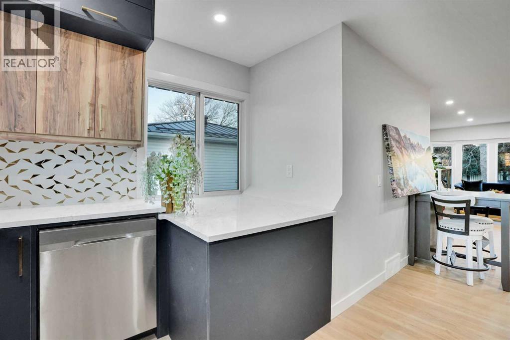 12112 Canfield Road Sw, Calgary, Alberta  T2W 1V2 - Photo 11 - A2295382