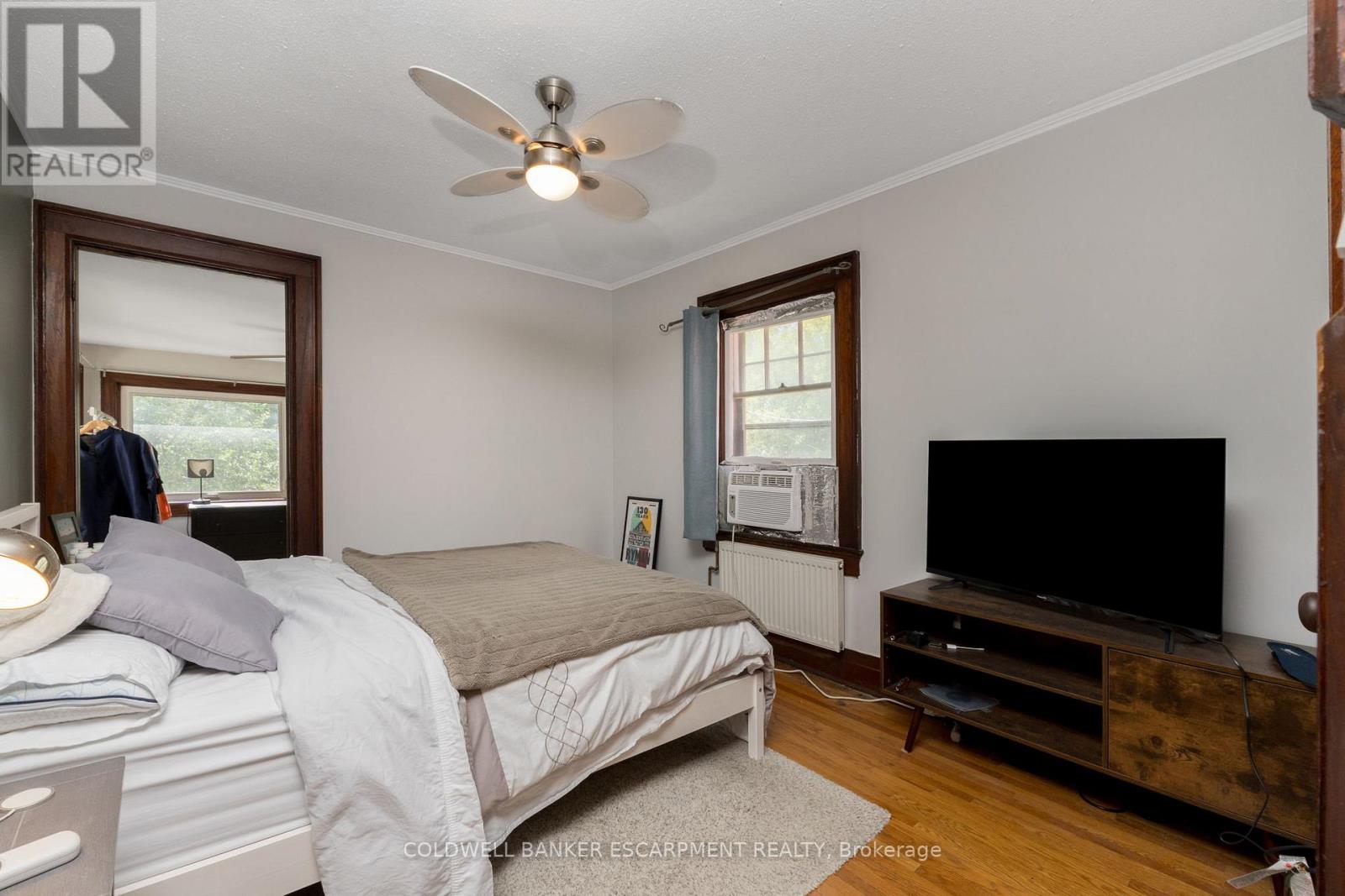 A - 20 Mill Street E, Halton Hills, Ontario L7J 1G9 - Photo 11 - W12926970