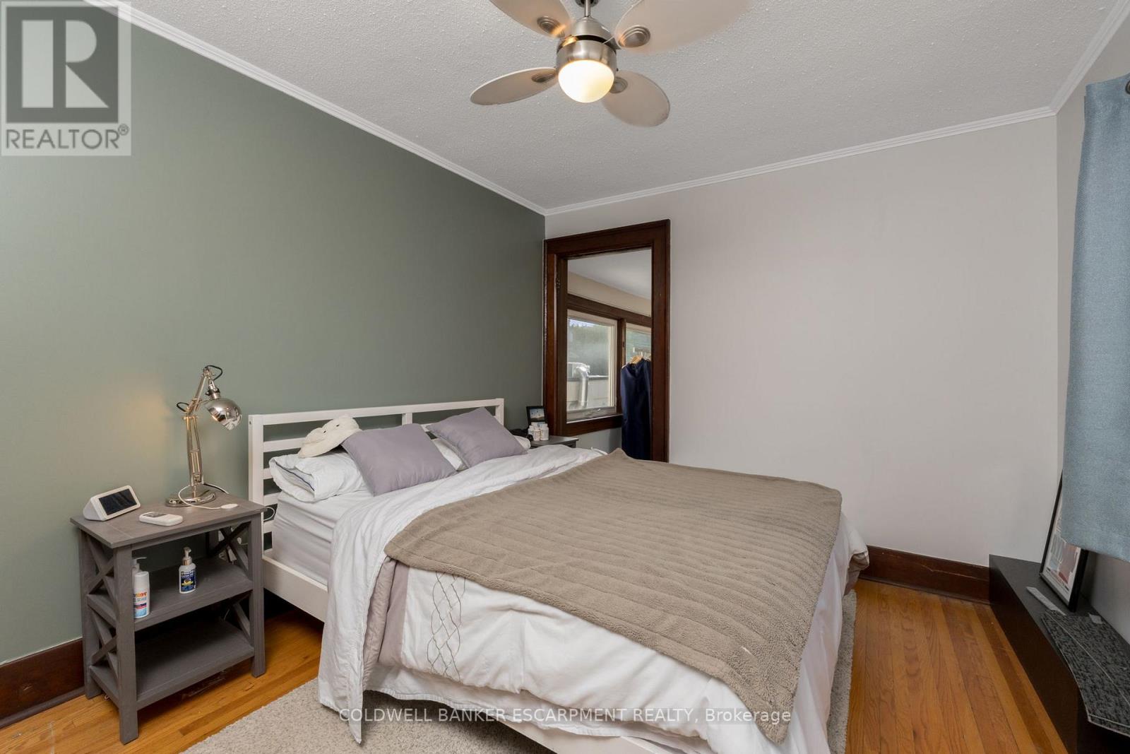 A - 20 Mill Street E, Halton Hills, Ontario L7J 1G9 - Photo 12 - W12926970