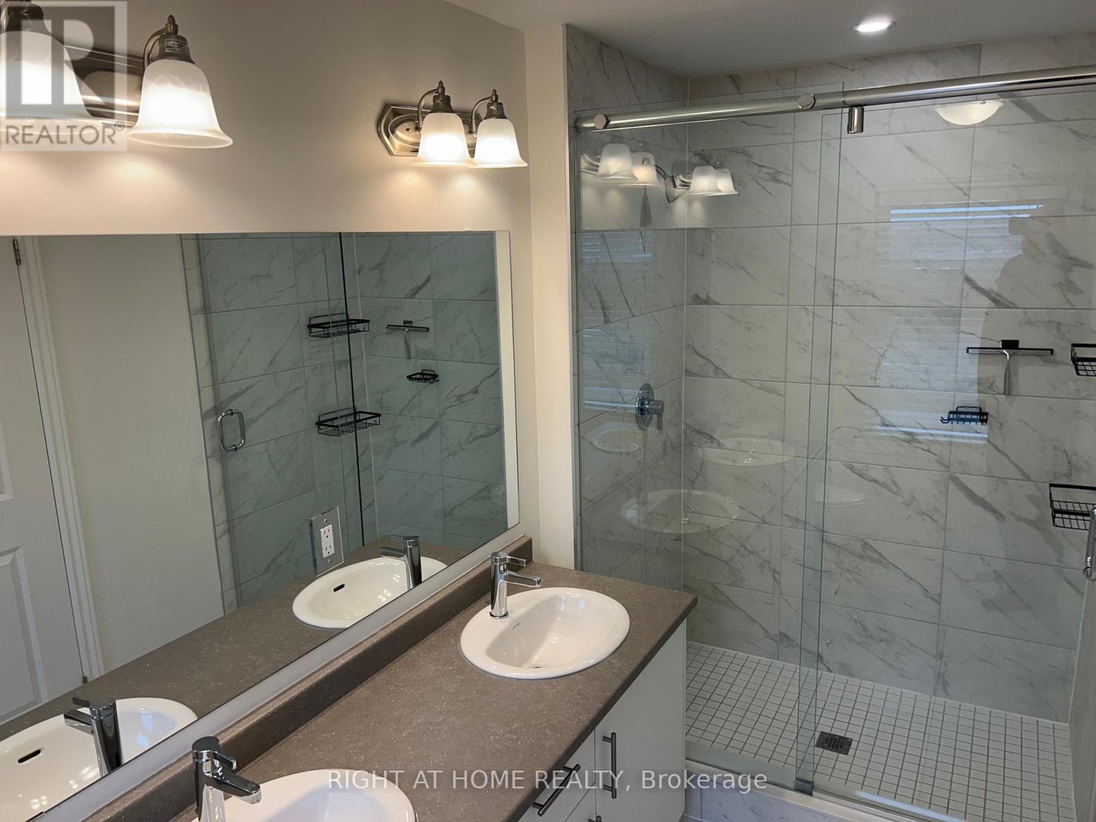 59 Greer Street, Barrie, Ontario  L9J 0R5 - Photo 11 - S12921836