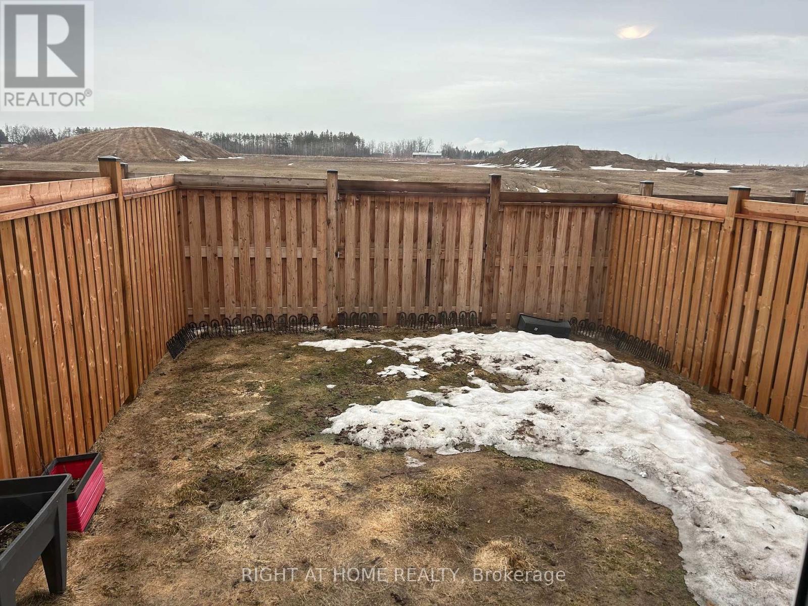 59 Greer Street, Barrie, Ontario  L9J 0R5 - Photo 17 - S12921836