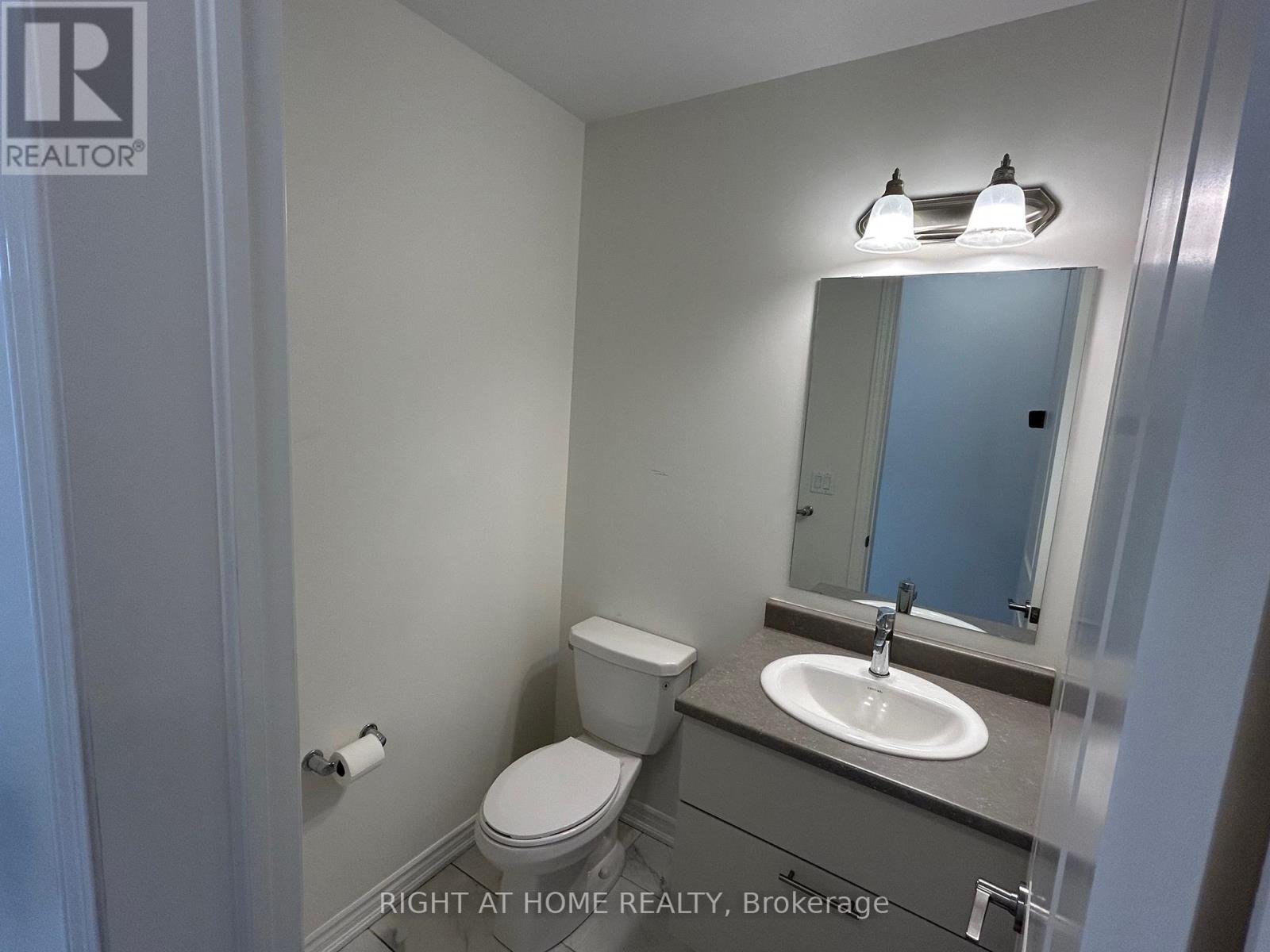 59 Greer Street, Barrie, Ontario  L9J 0R5 - Photo 8 - S12921836