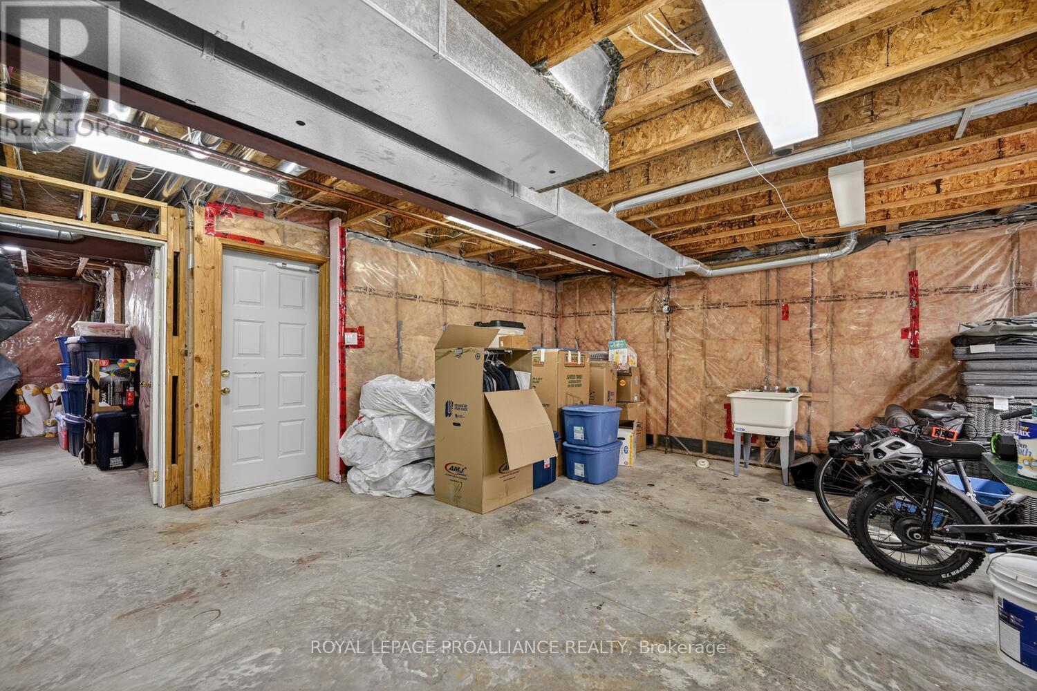 1002 Montrose Street, Brockville, Ontario  K6V 7E9 - Photo 27 - X12927002