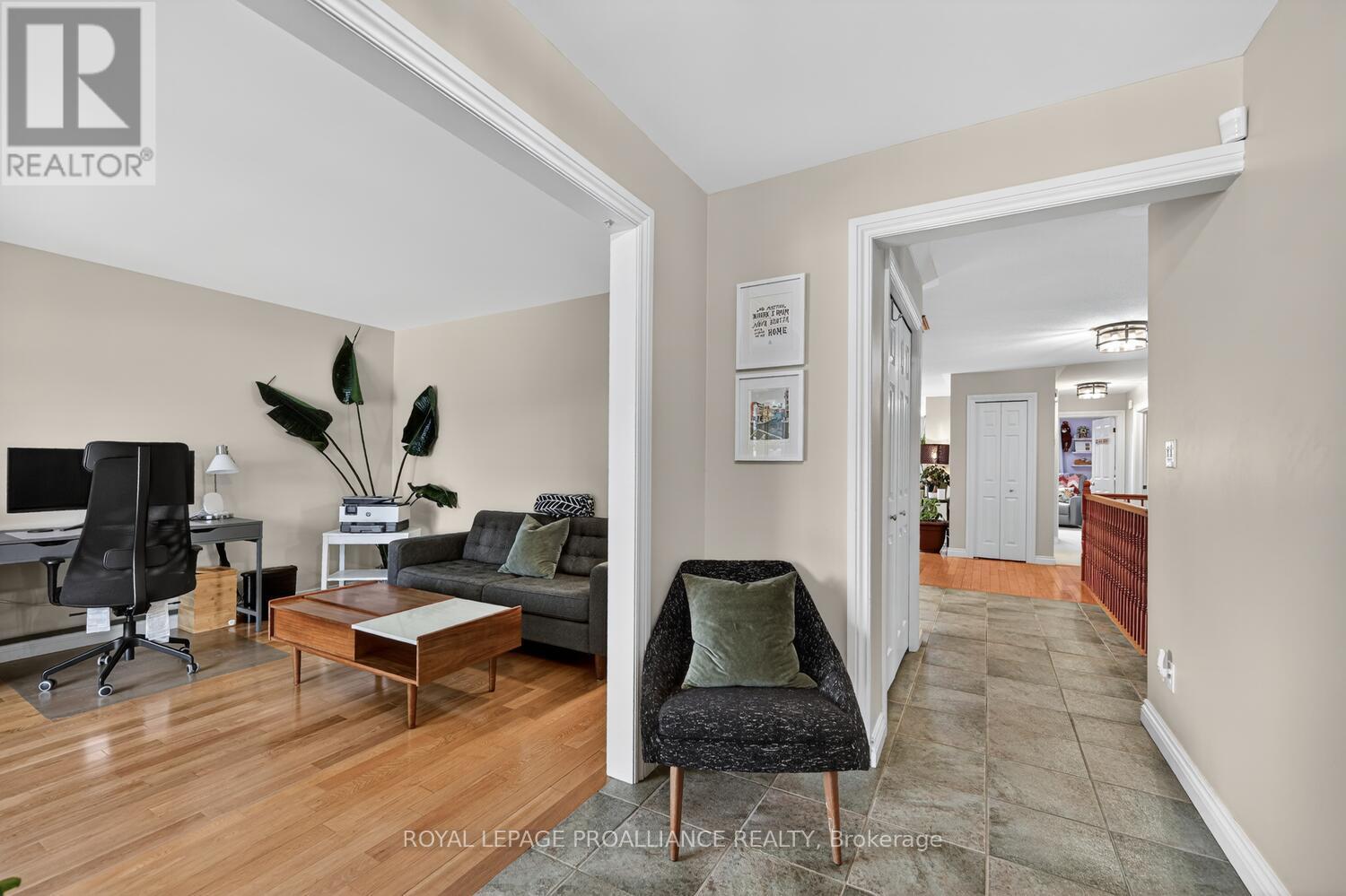 1002 Montrose Street, Brockville, Ontario  K6V 7E9 - Photo 5 - X12927002