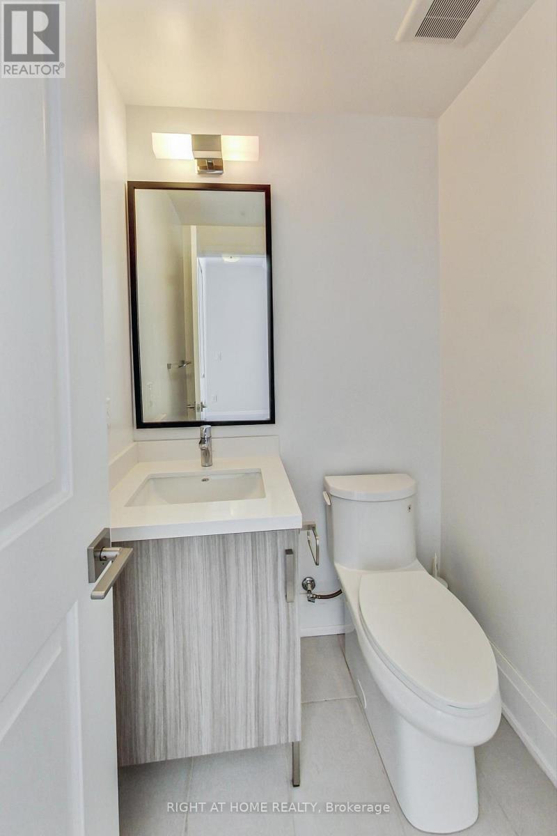 Th7 - 390 Highway 7 E, Richmond Hill, Ontario  L4B 0G5 - Photo 17 - N12762044