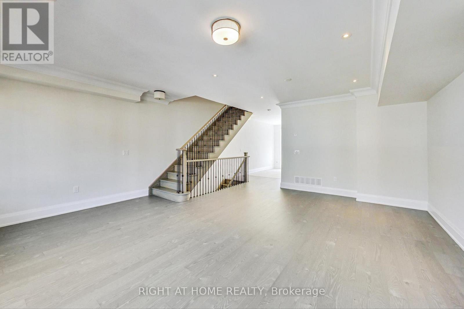 Th7 - 390 Highway 7 E, Richmond Hill, Ontario  L4B 0G5 - Photo 16 - N12762044