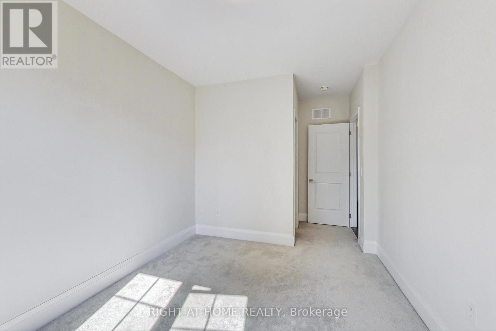 Th7 - 390 Highway 7 E, Richmond Hill, Ontario  L4B 0G5 - Photo 24 - N12762044