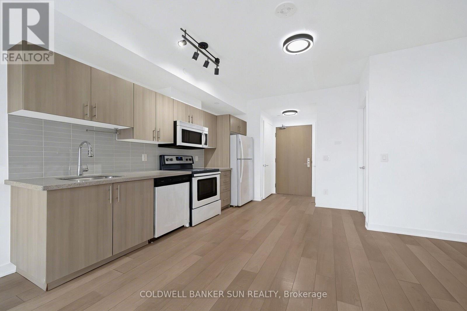 413 - 16 Mcadam Avenue, Toronto, Ontario  M6A 0B9 - Photo 17 - W12906226