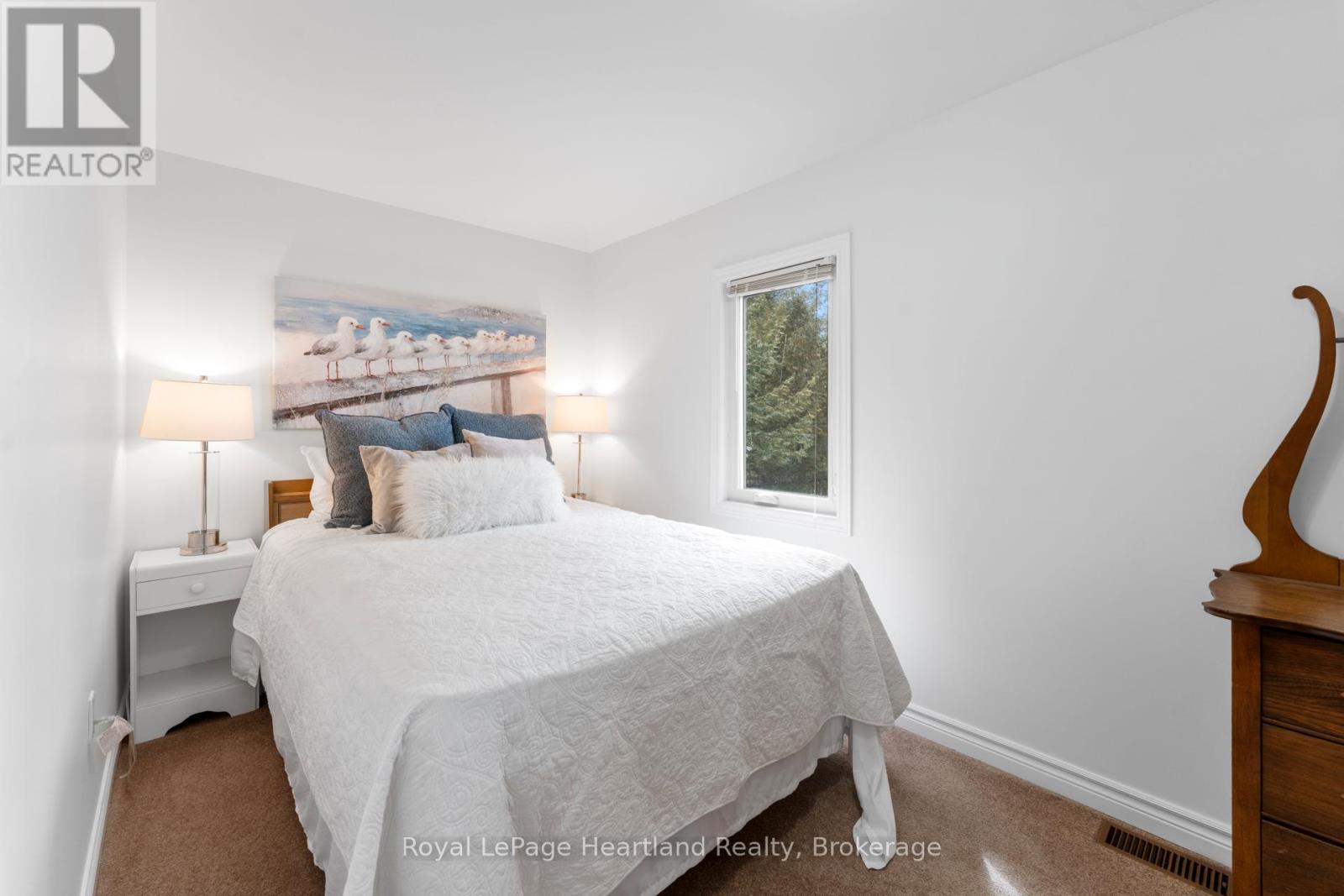 75587 Elliot Street N, Bluewater (Bayfield), Ontario  N0M 1G0 - Photo 18 - X12927022