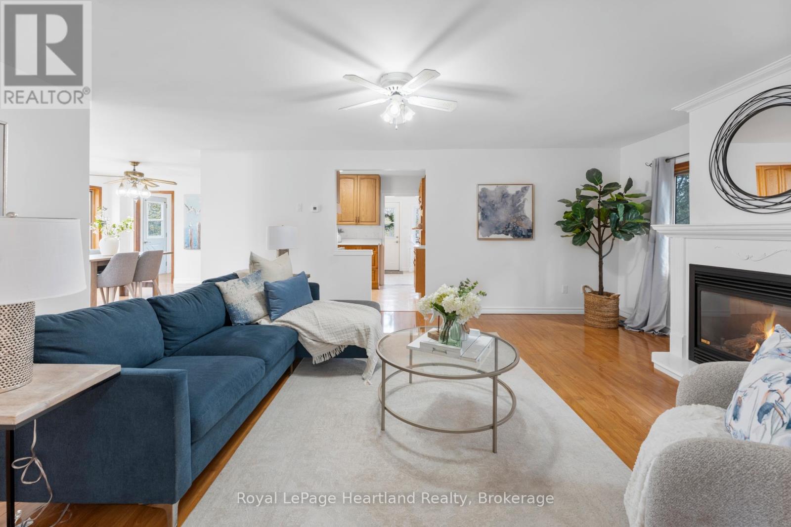 75587 Elliot Street N, Bluewater (Bayfield), Ontario  N0M 1G0 - Photo 5 - X12927022