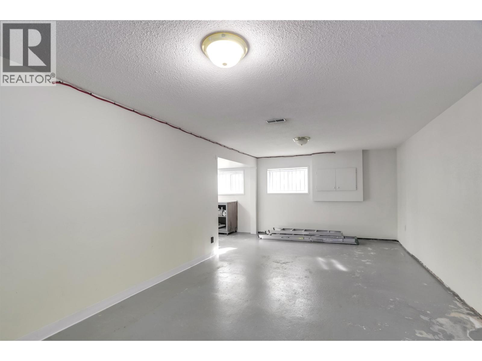 1011 Palmdale Street, Coquitlam, British Columbia  V3C 3R3 - Photo 23 - R3098531