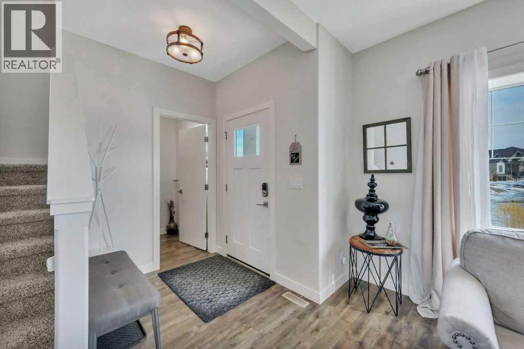 57 Hampton Crescent, Sylvan Lake, Alberta  T4S 2L6 - Photo 2 - A2292299