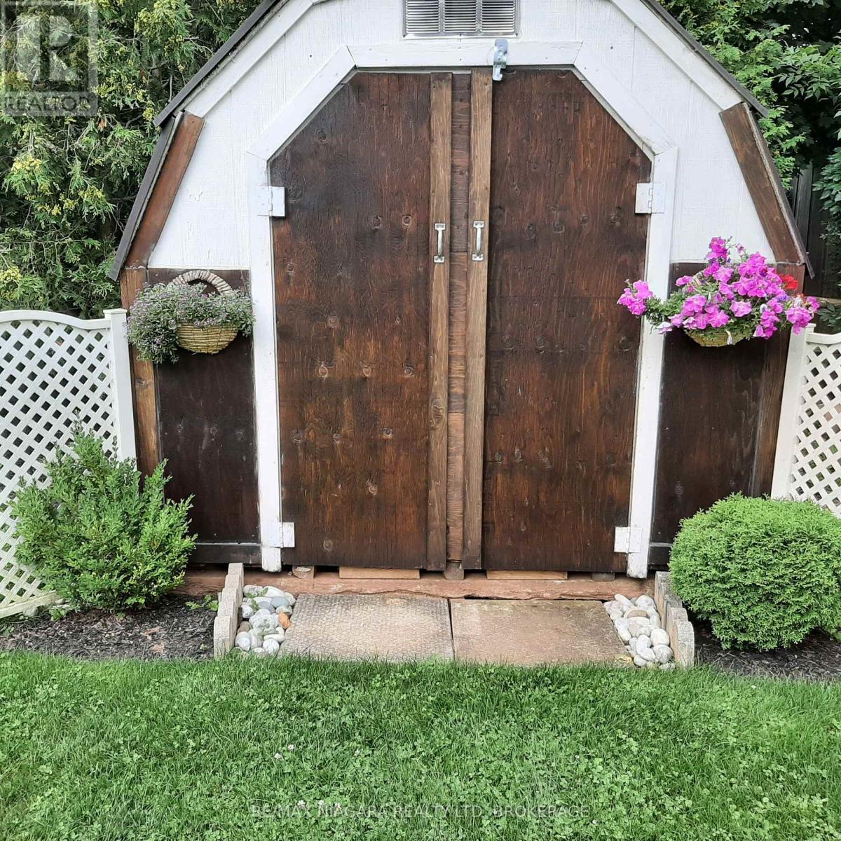 4445 Lincoln Avenue, Lincoln, Ontario  L0R 1B3 - Photo 40 - X12763948