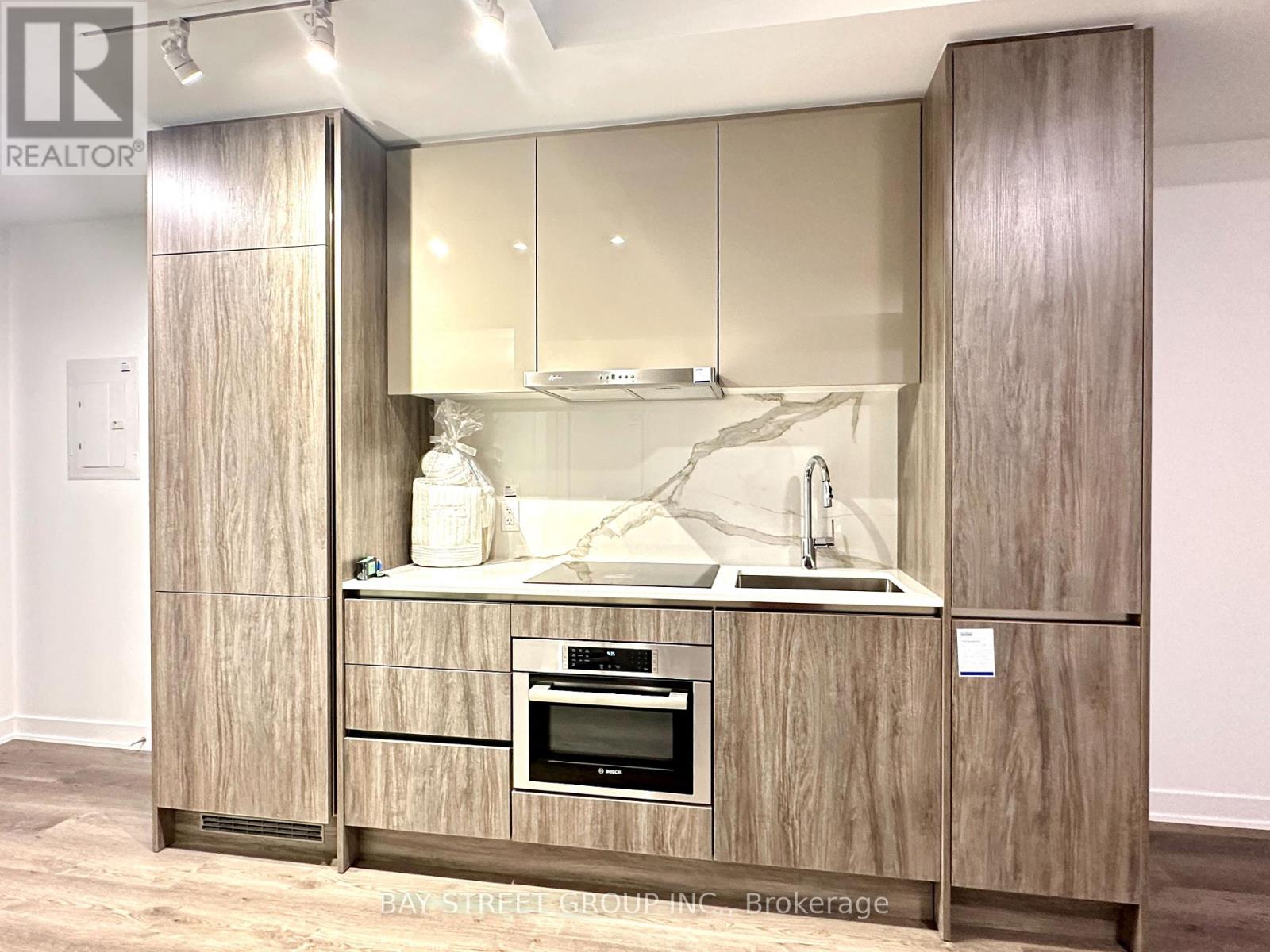 4211 - 180 Front Street E, Toronto, Ontario  M5A 0A9 - Photo 7 - C12927008