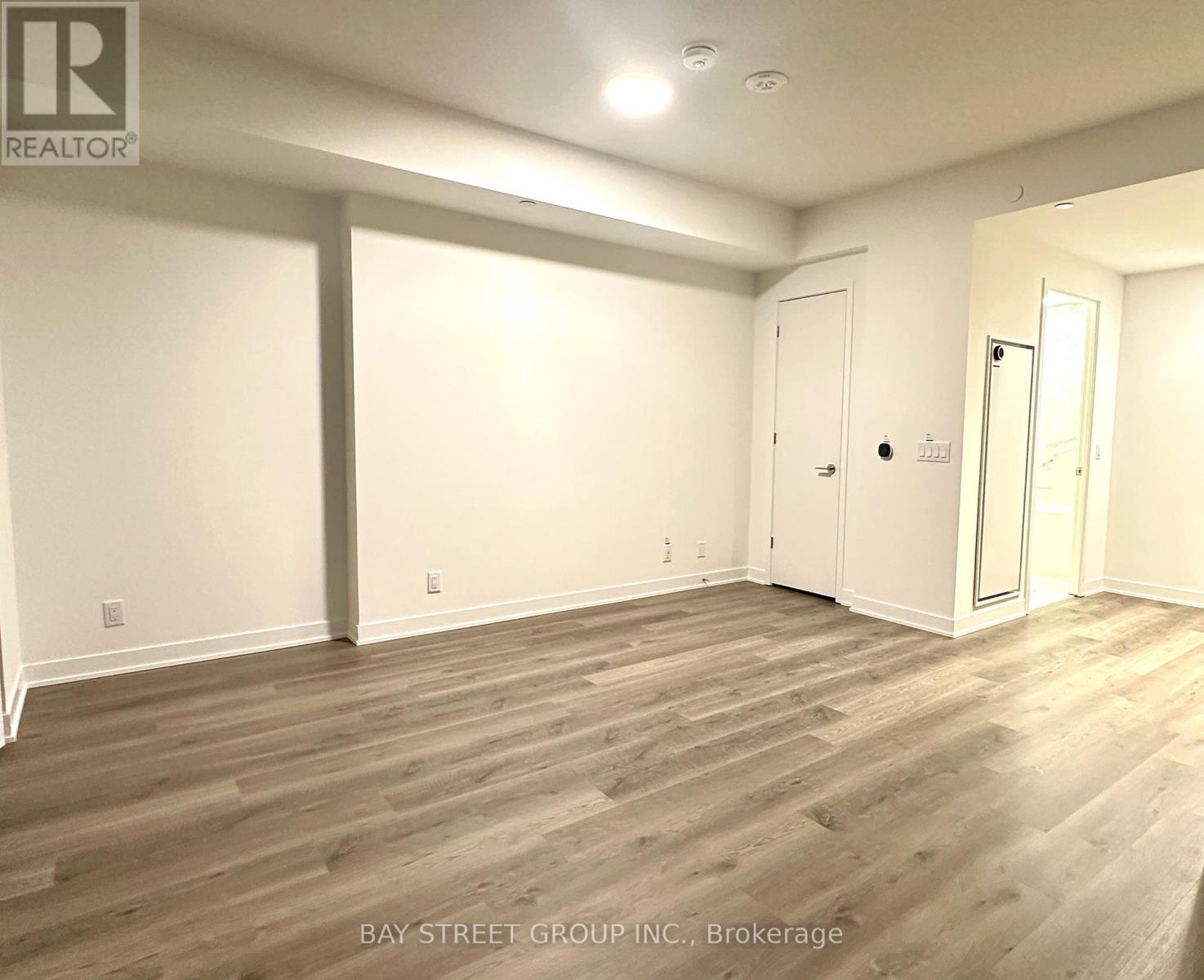 4211 - 180 Front Street E, Toronto, Ontario  M5A 0A9 - Photo 8 - C12927008