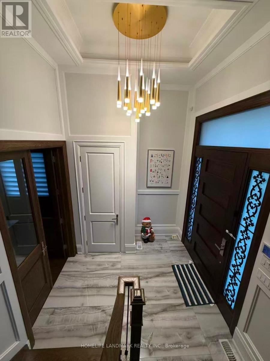 30 Abitibi Avenue, Toronto, Ontario  M2M 2V1 - Photo 2 - C12927020