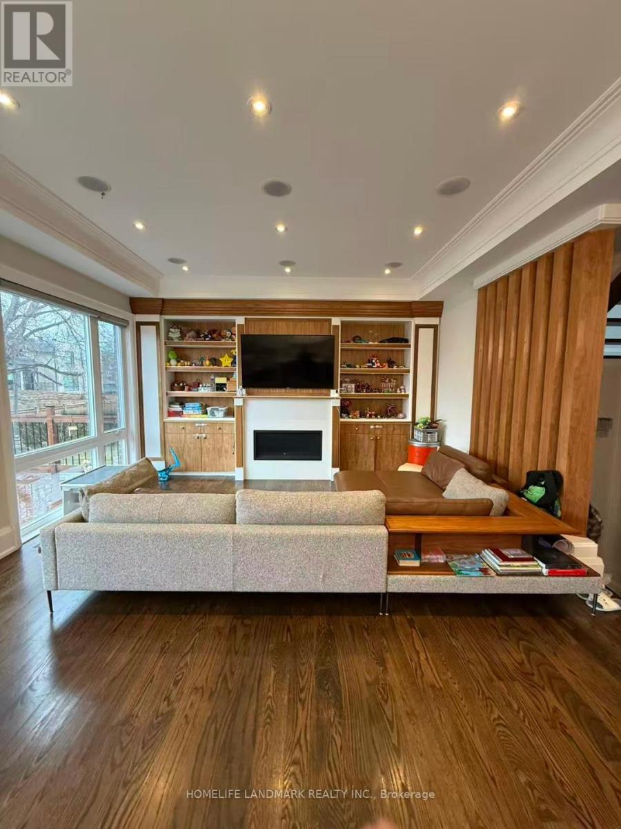 30 Abitibi Avenue, Toronto, Ontario  M2M 2V1 - Photo 6 - C12927020