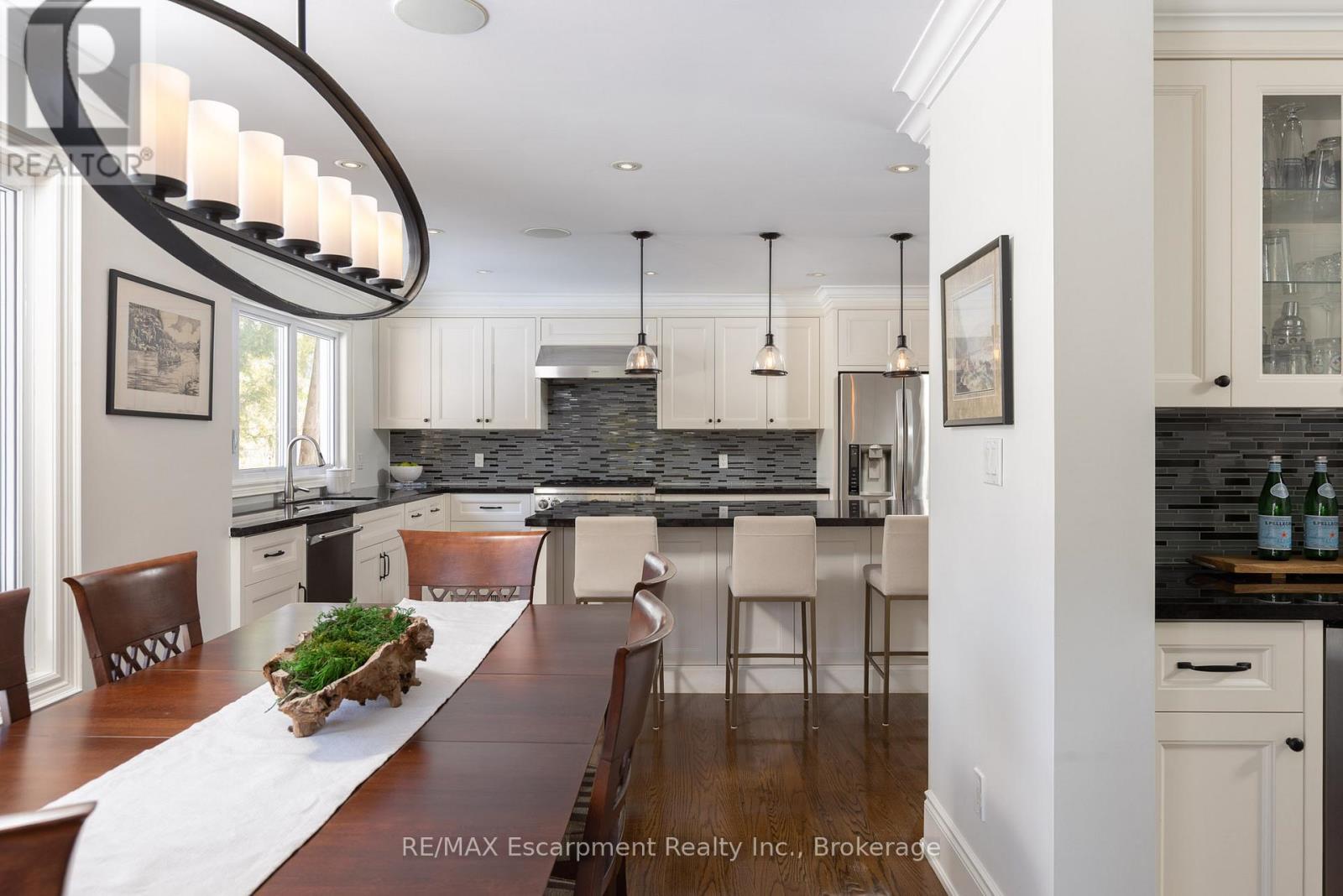 165 Walby Drive, Oakville, Ontario  L6L 4C9 - Photo 14 - W12799510