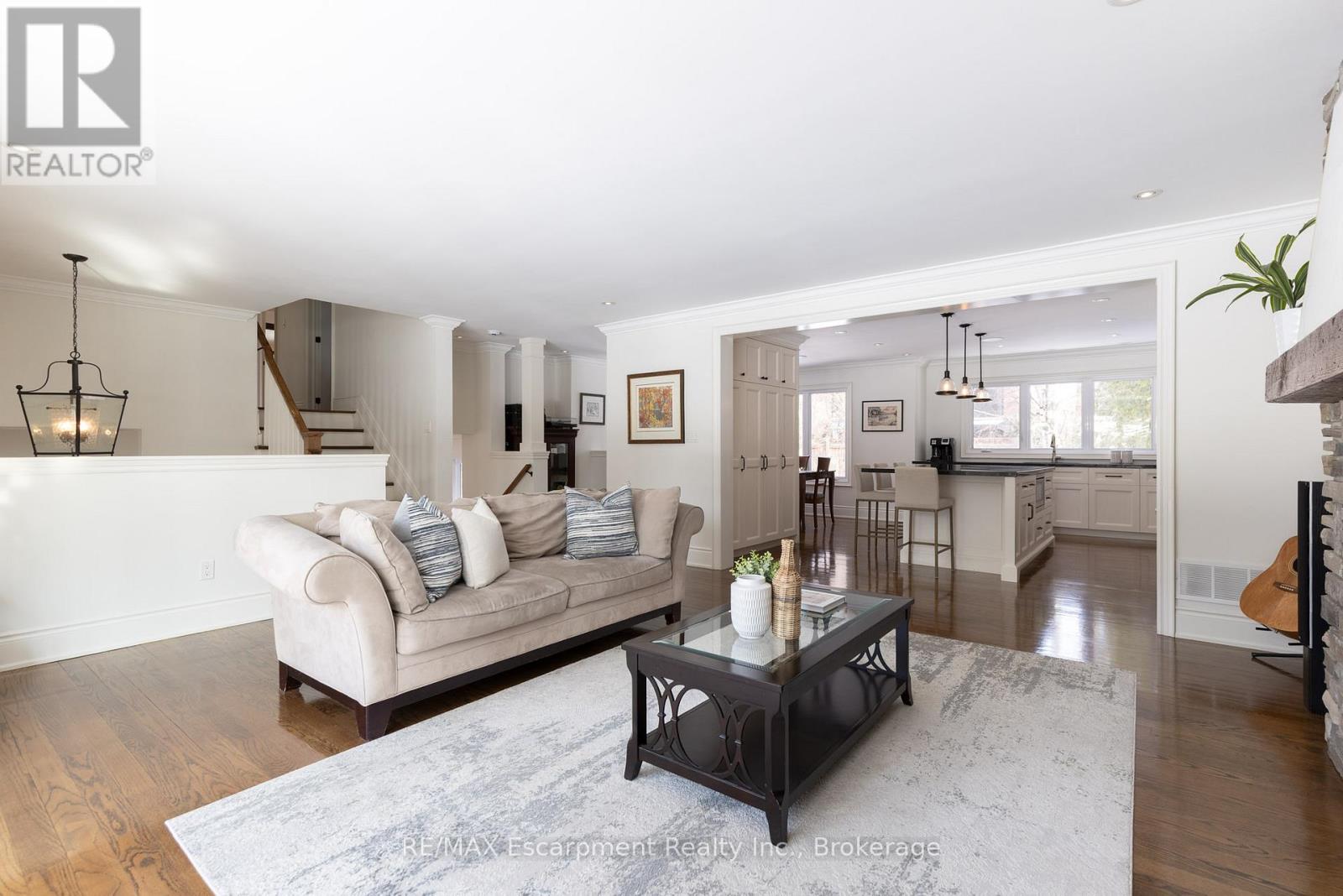 165 Walby Drive, Oakville, Ontario  L6L 4C9 - Photo 8 - W12799510