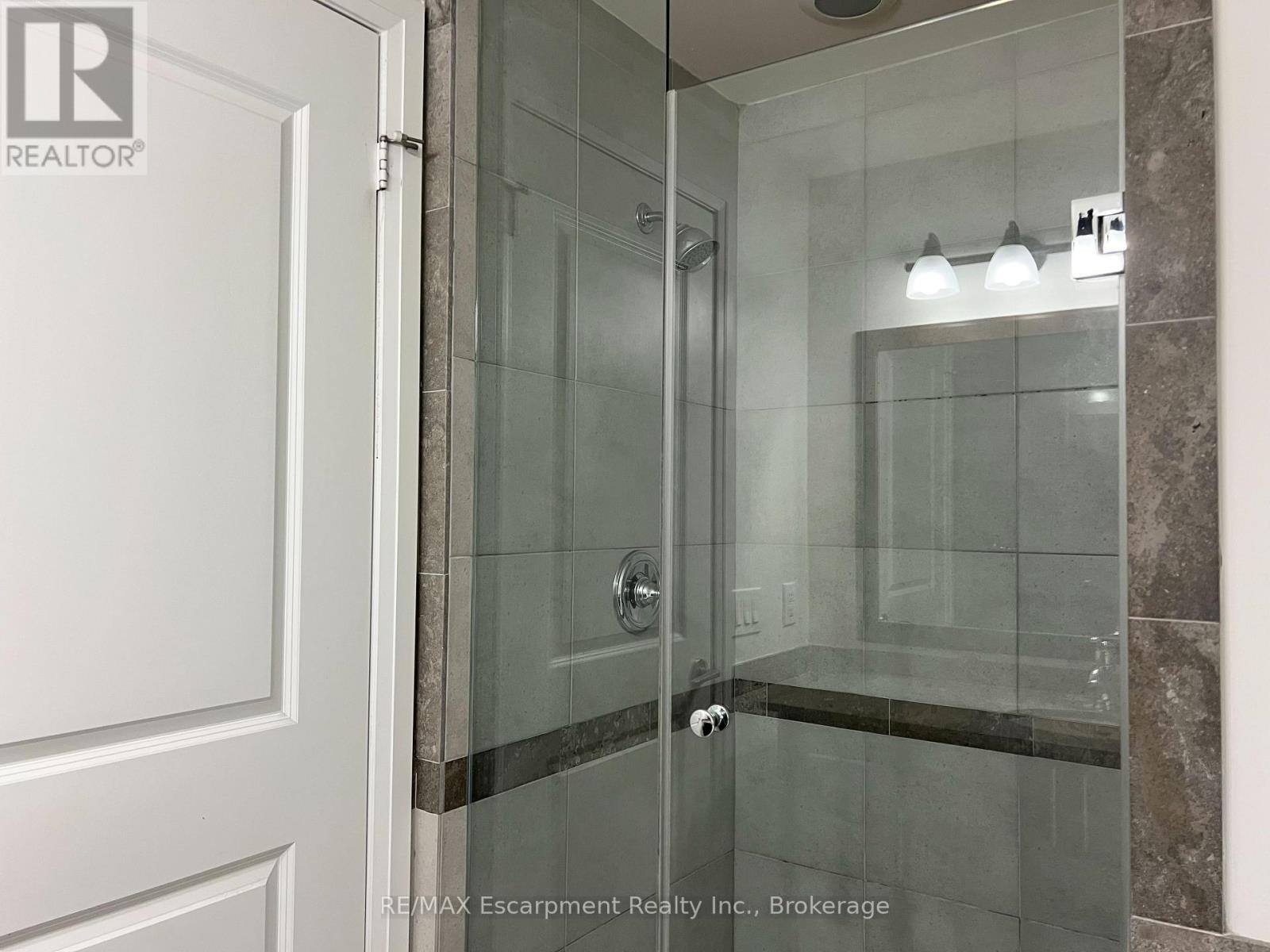 1309 - 1055 Southdown Road, Mississauga, Ontario  L5J 0A3 - Photo 18 - W12896908