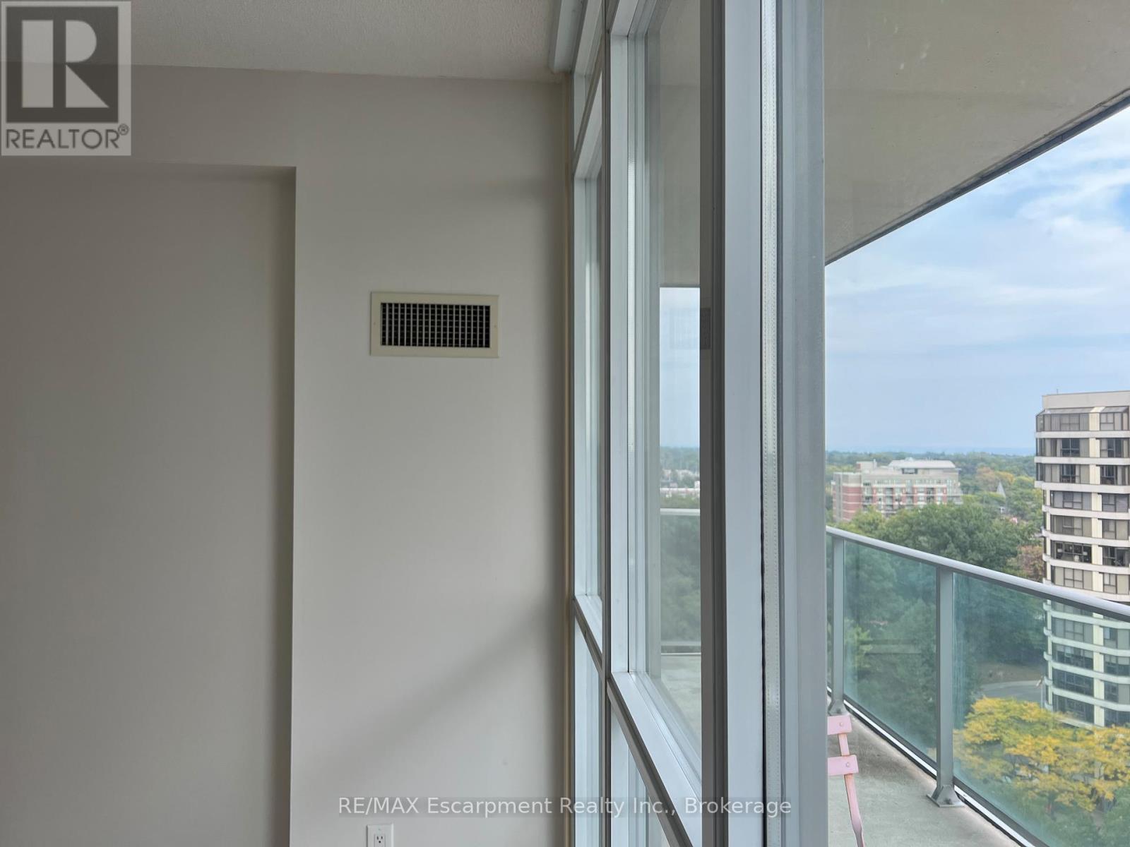 1309 - 1055 Southdown Road, Mississauga, Ontario  L5J 0A3 - Photo 23 - W12896908