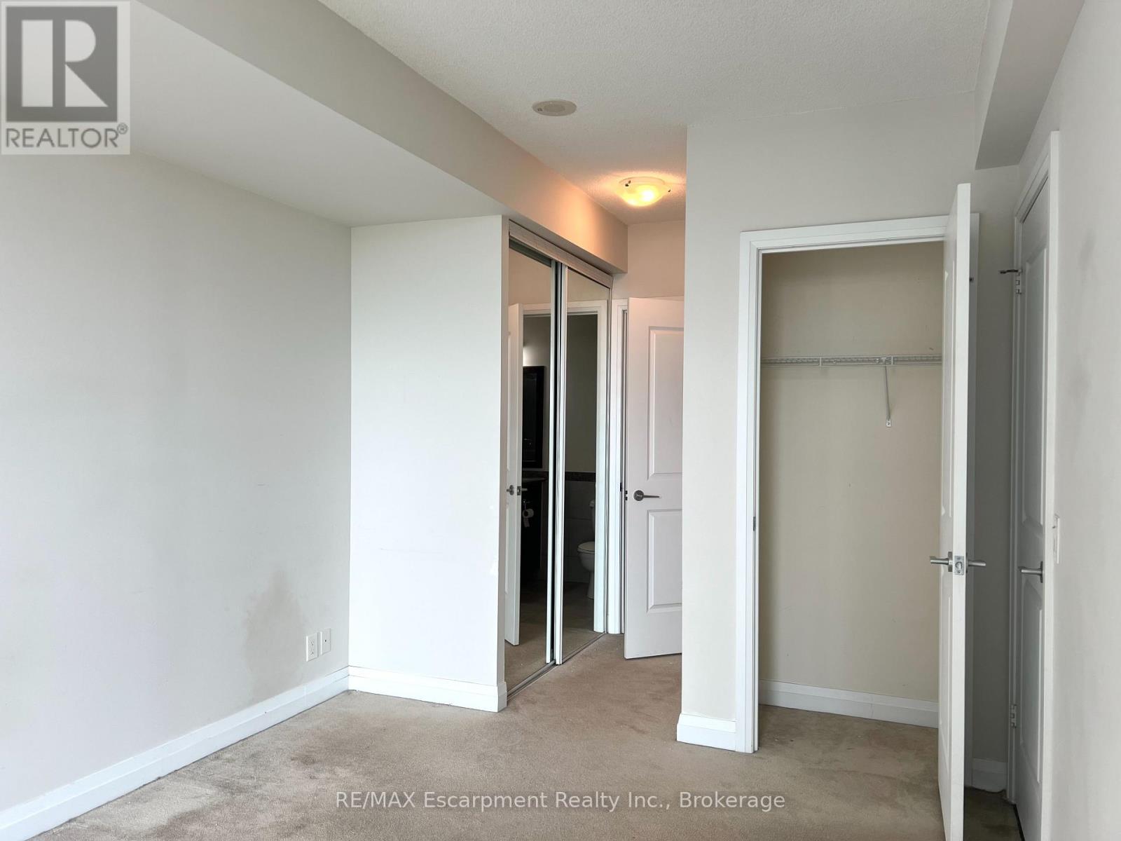 1309 - 1055 Southdown Road, Mississauga, Ontario  L5J 0A3 - Photo 19 - W12896908