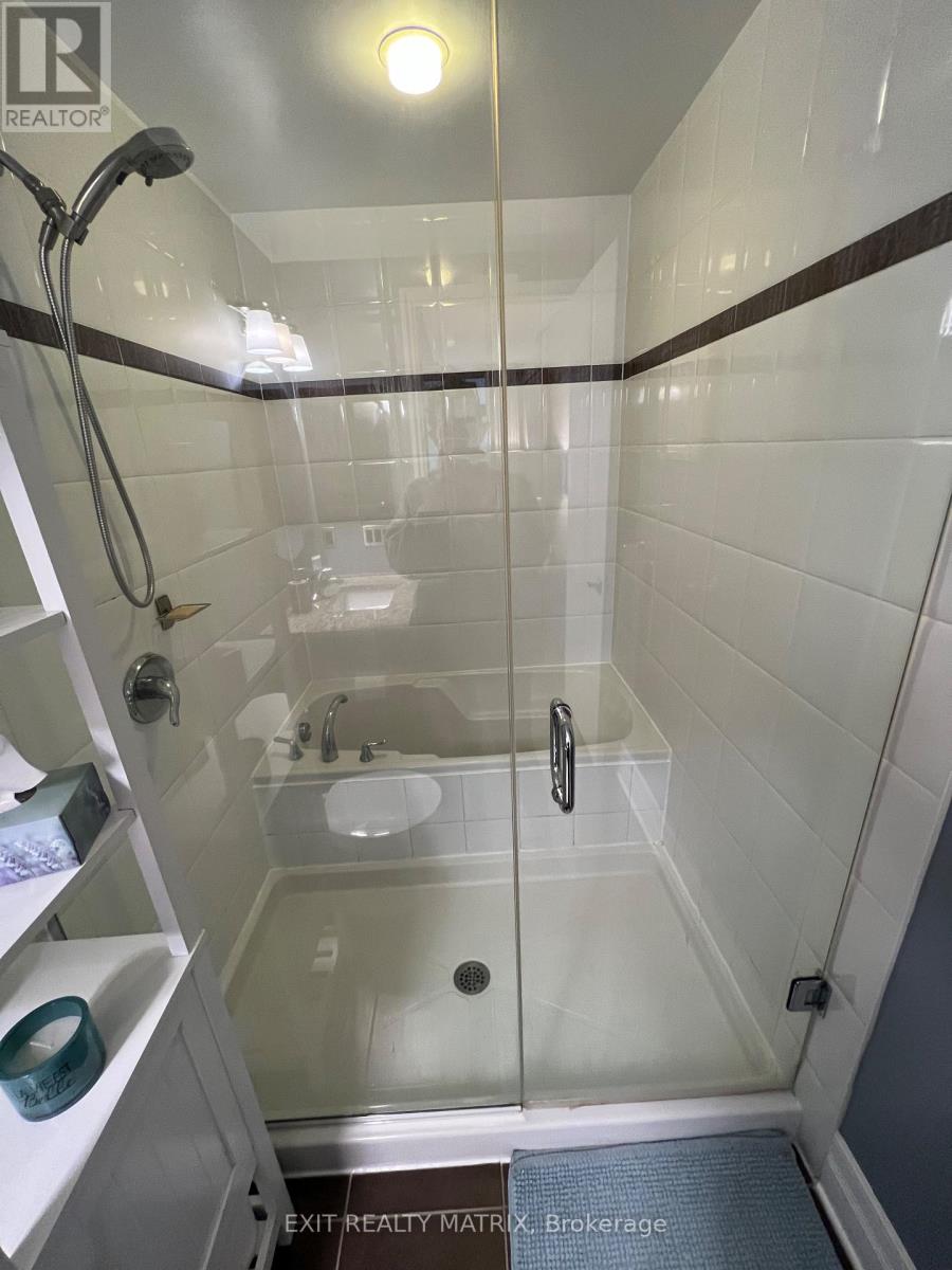 218 - 808 Bronson Avenue, Ottawa, Ontario  K1S 5A4 - Photo 15 - X12927032