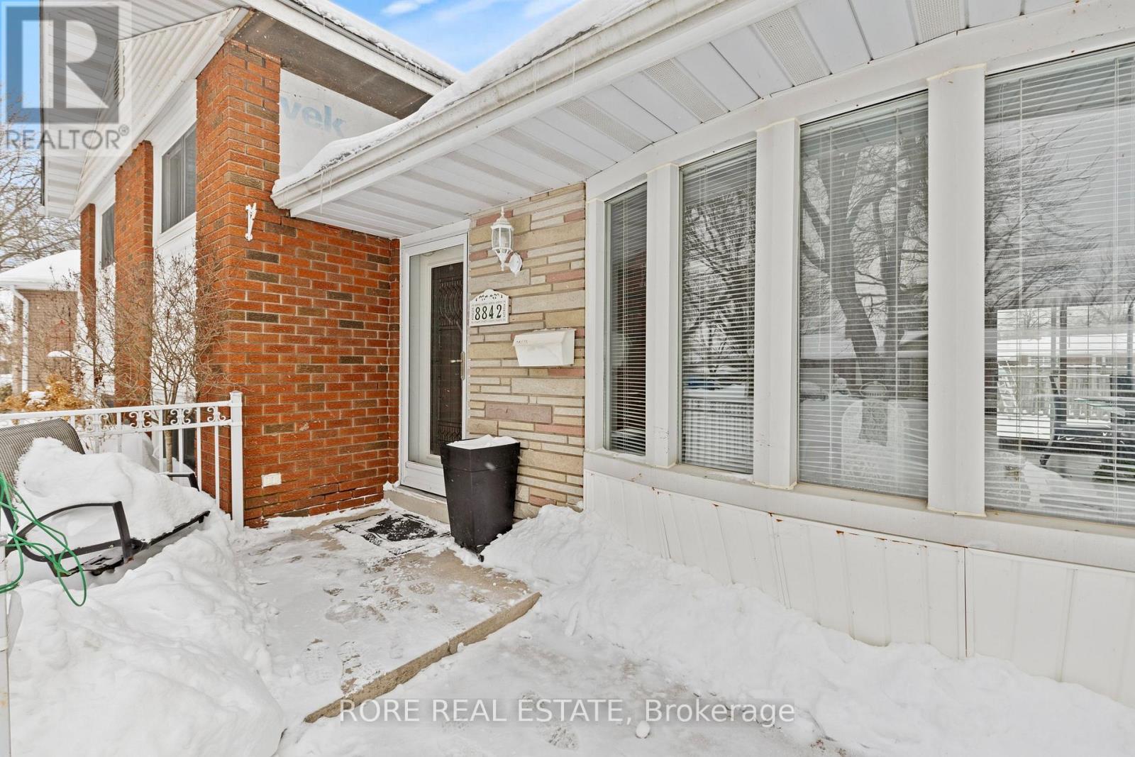 8842 Roosevelt Street, Niagara Falls, Ontario  L2G 7A2 - Photo 4 - X12927038