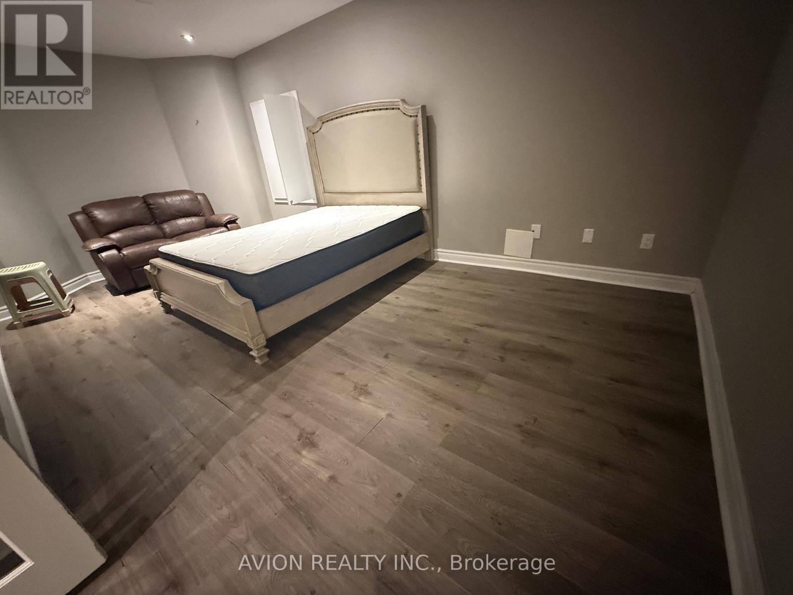 Basement - 56 Peter Street, Markham, Ontario  L3P 2A6 - Photo 4 - N12927014