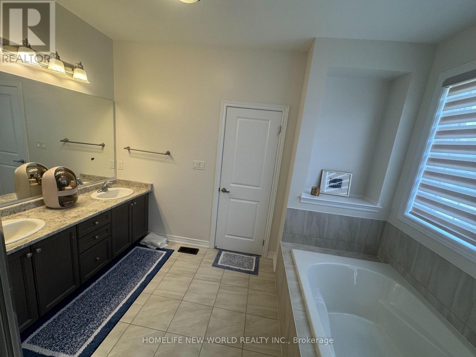 1 Stilton Avenue, Vaughan, Ontario  L4H 5B9 - Photo 15 - N12927036