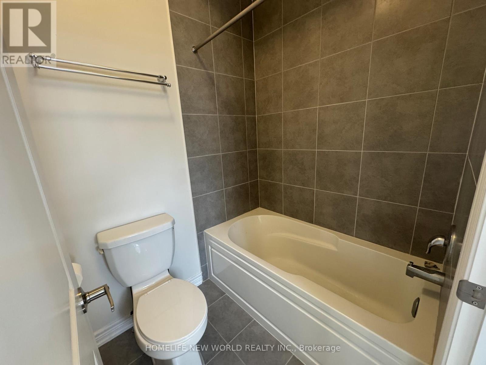 1 Stilton Avenue, Vaughan, Ontario  L4H 5B9 - Photo 20 - N12927036