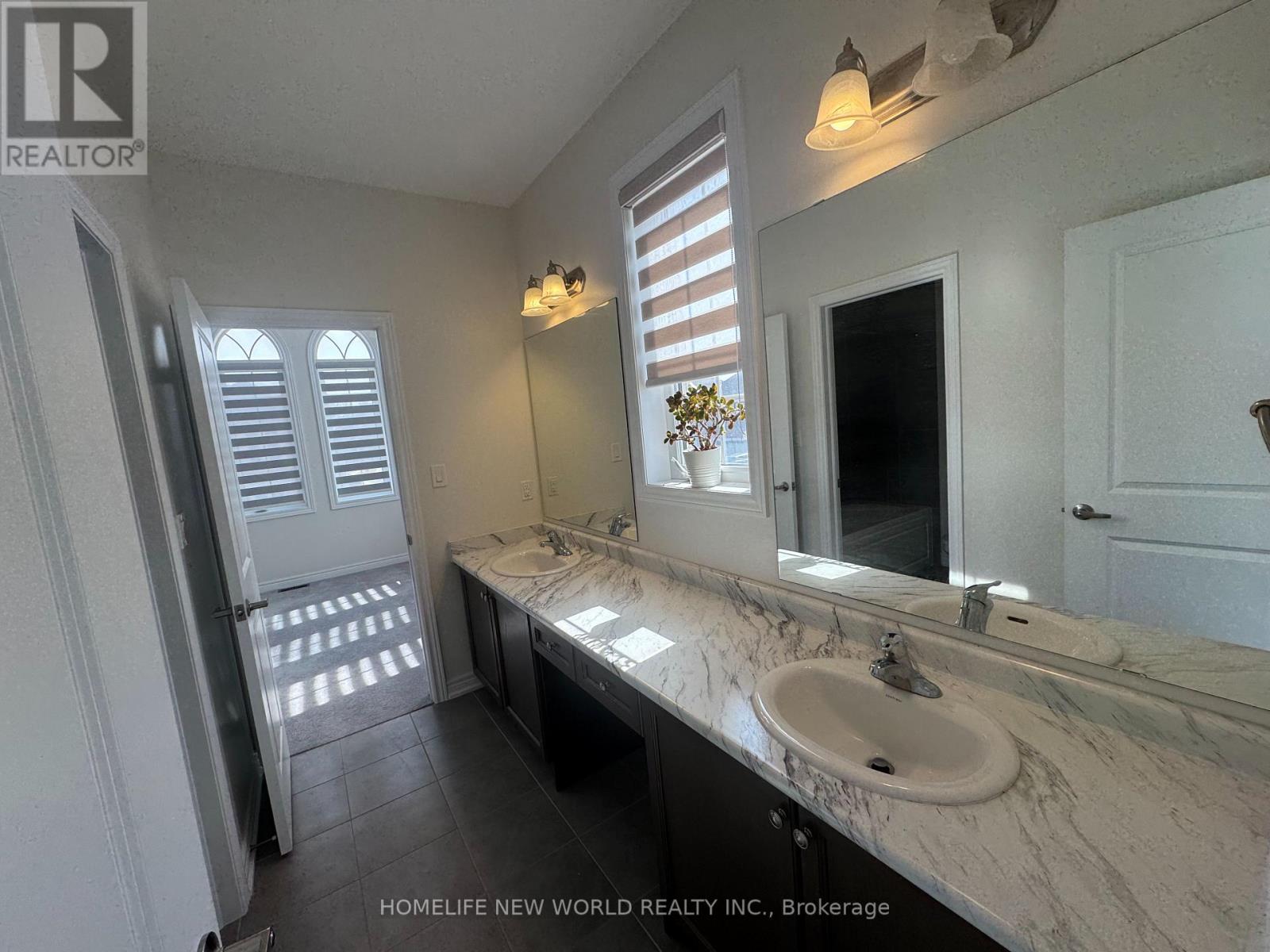 1 Stilton Avenue, Vaughan, Ontario  L4H 5B9 - Photo 21 - N12927036