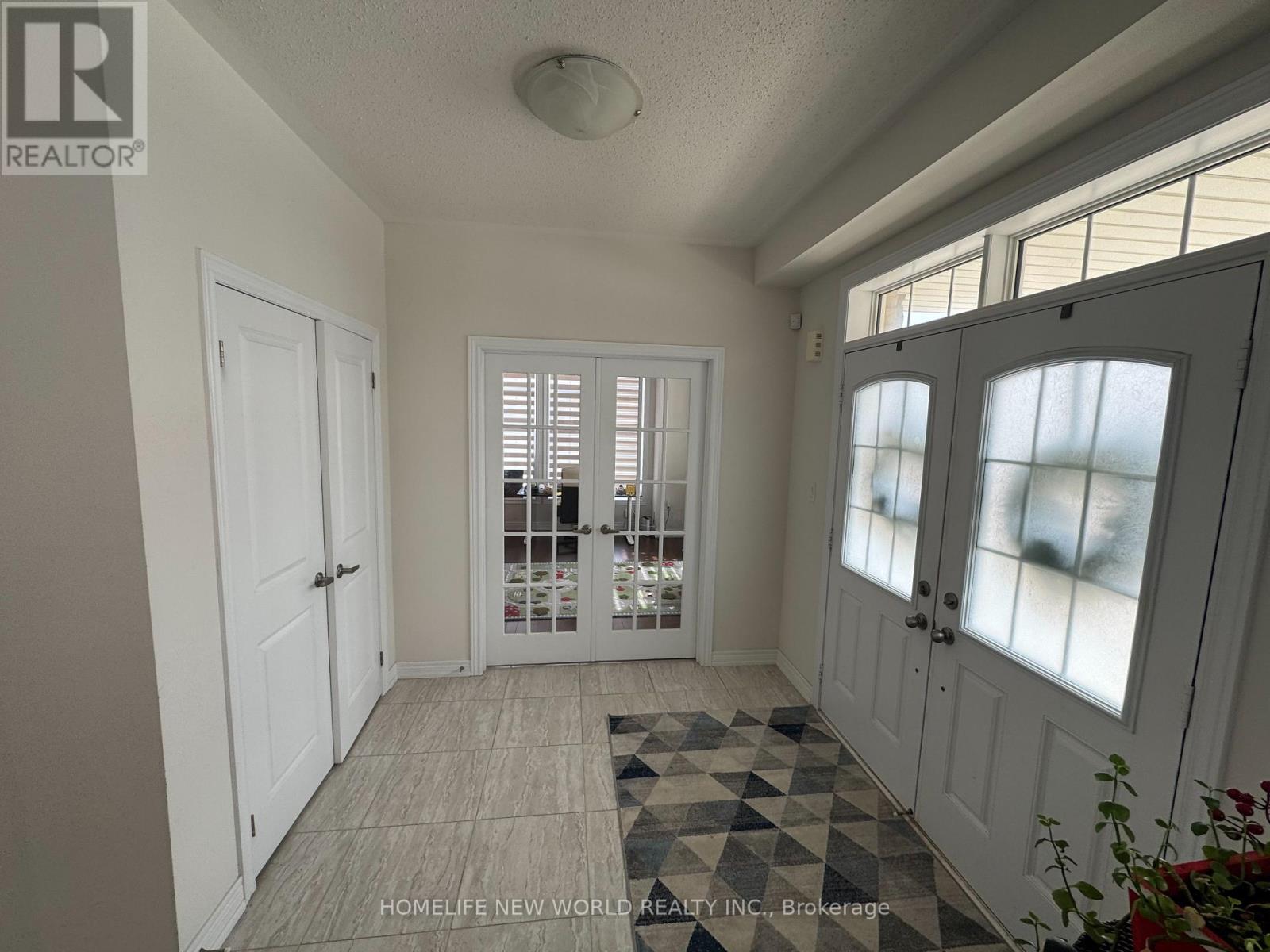 1 Stilton Avenue, Vaughan, Ontario  L4H 5B9 - Photo 4 - N12927036