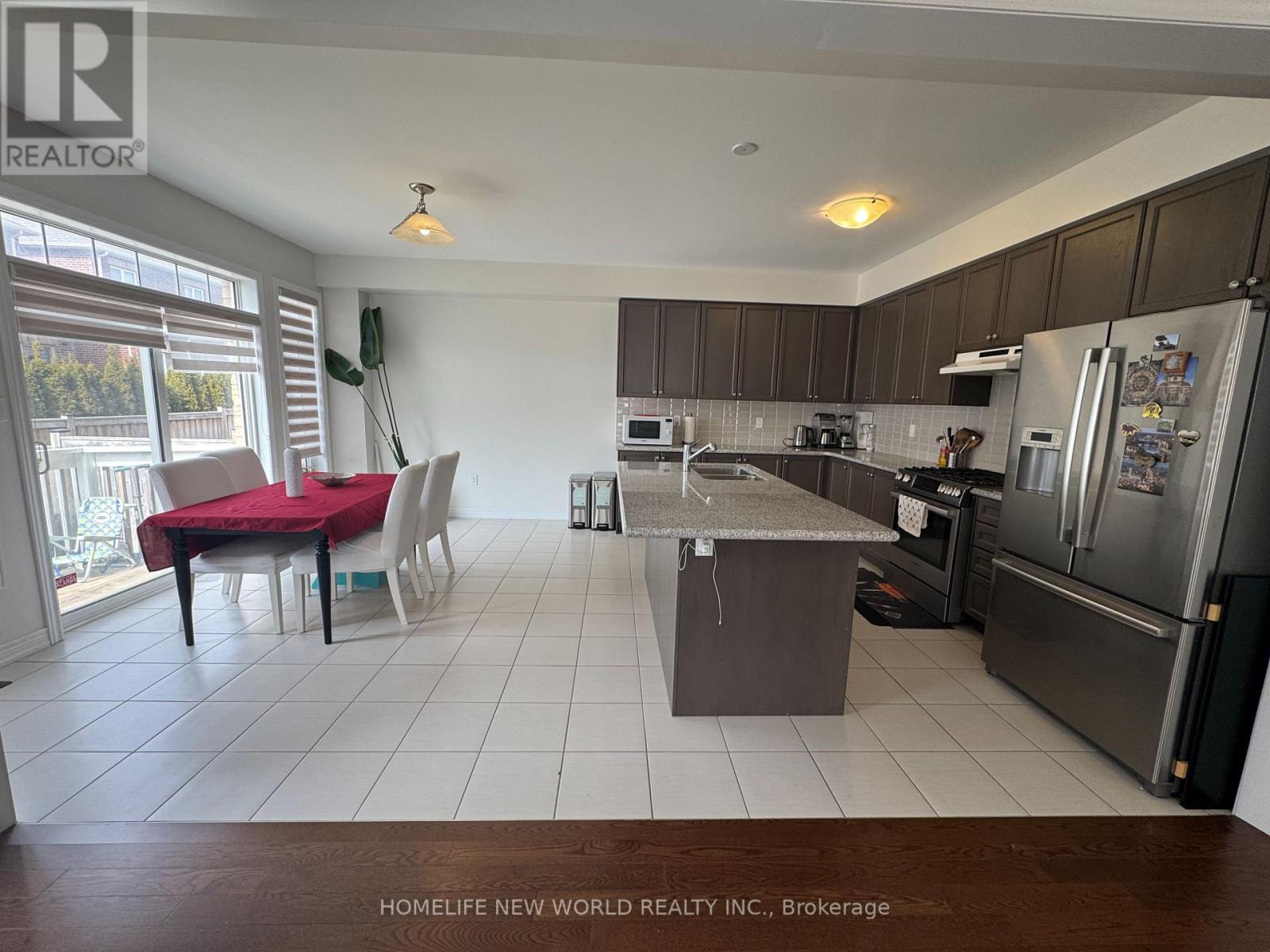 1 Stilton Avenue, Vaughan, Ontario  L4H 5B9 - Photo 6 - N12927036