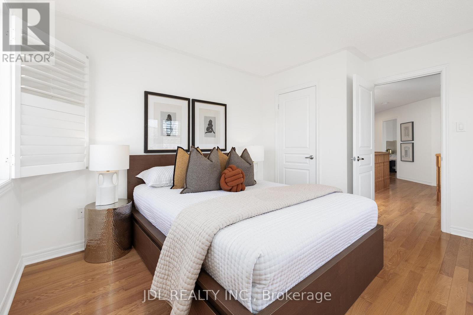 3 Mansard Drive, Richmond Hill, Ontario  L4E 0L8 - Photo 18 - N12926878