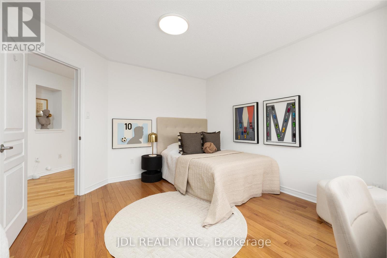 3 Mansard Drive, Richmond Hill, Ontario  L4E 0L8 - Photo 21 - N12926878