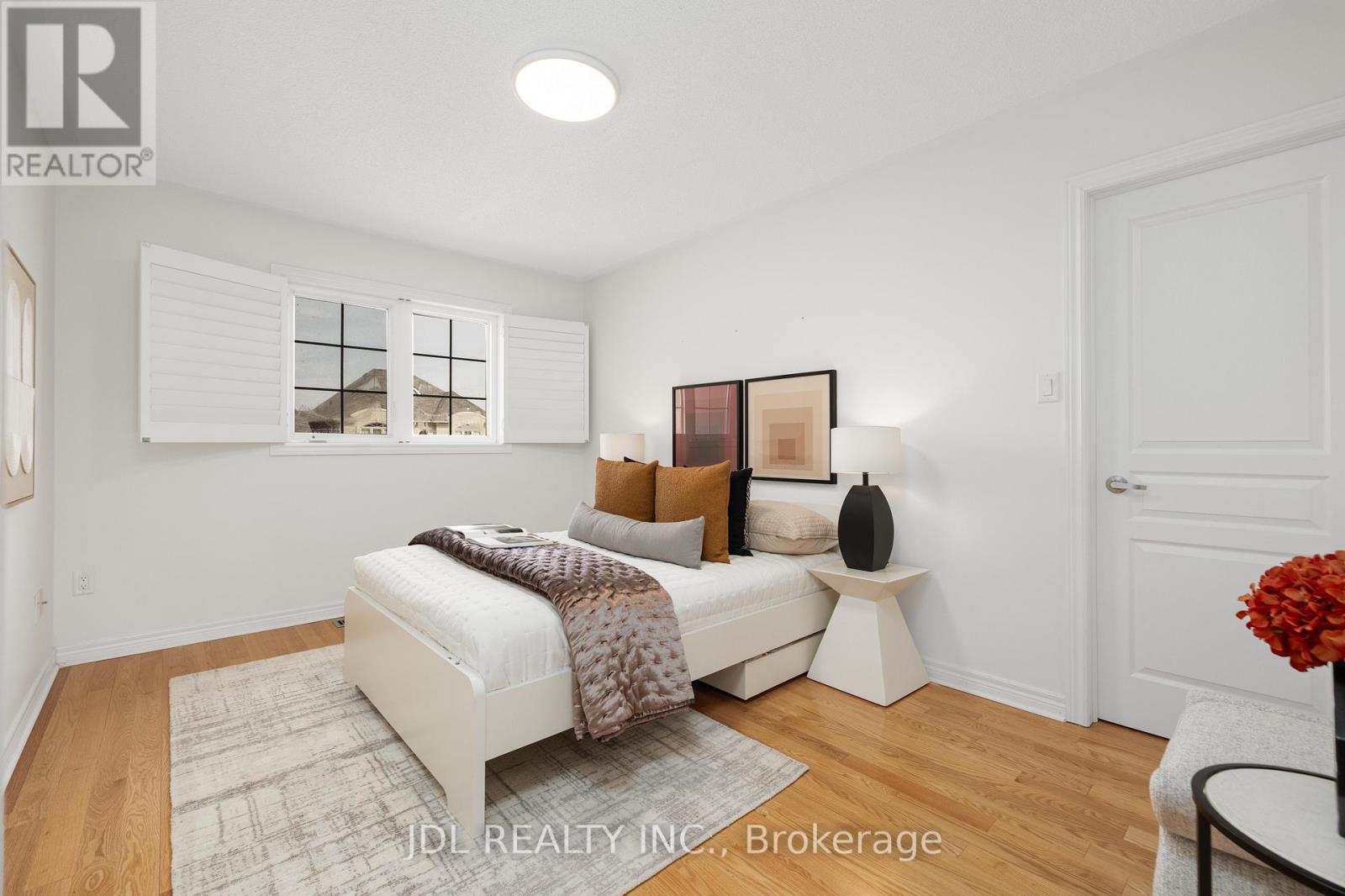 3 Mansard Drive, Richmond Hill, Ontario  L4E 0L8 - Photo 23 - N12926878