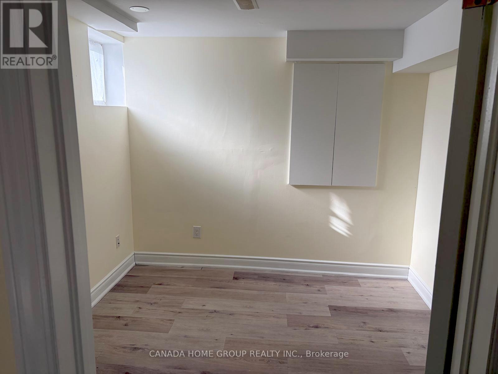 Bsmt - 103 Sugarhill Drive, Brampton, Ontario  L7A 3X3 - Photo 11 - W12926998