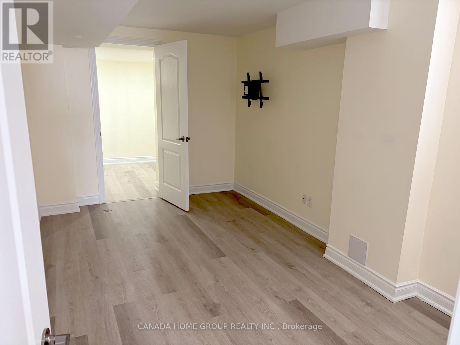 Bsmt - 103 Sugarhill Drive, Brampton, Ontario  L7A 3X3 - Photo 8 - W12926998