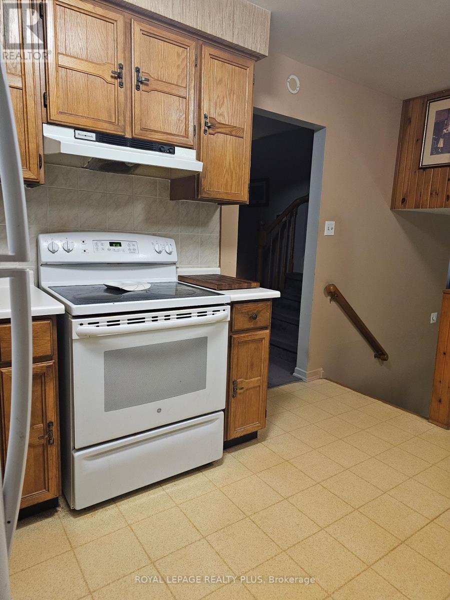 4170 Treetop Crescent, Mississauga, Ontario  L5L 2L9 - Photo 11 - W12927010