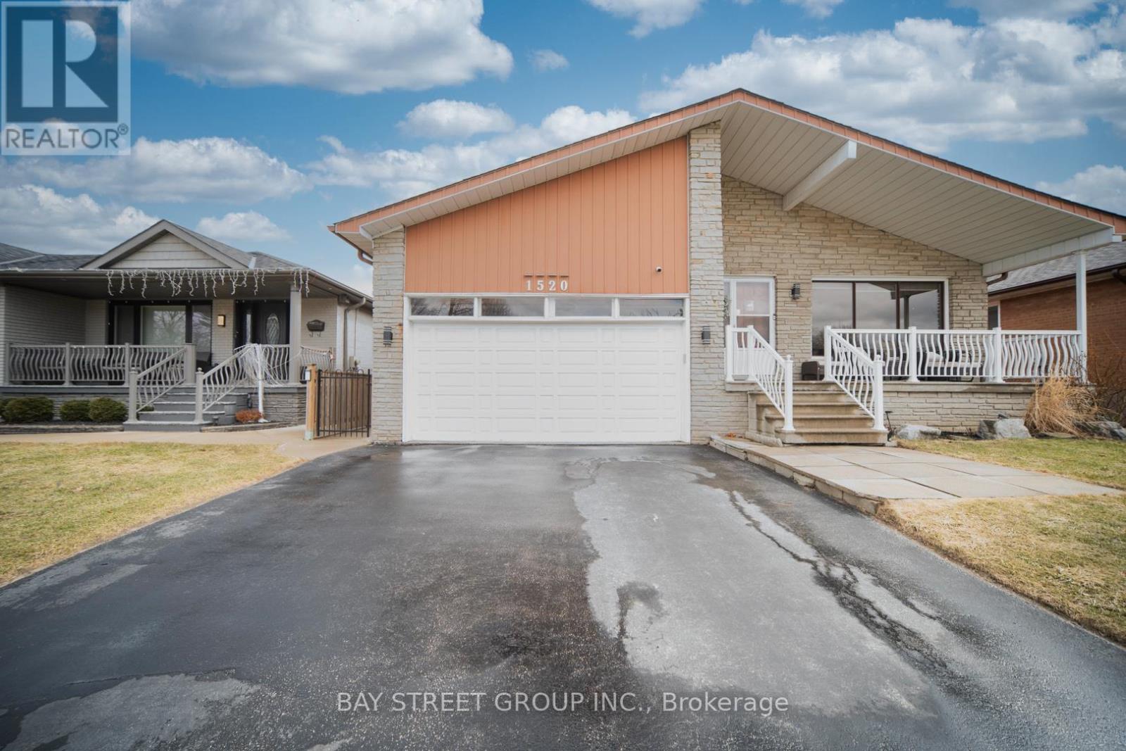 UPPER - 1520 BRENTANO BOULEVARD, Mississauga, Ontario