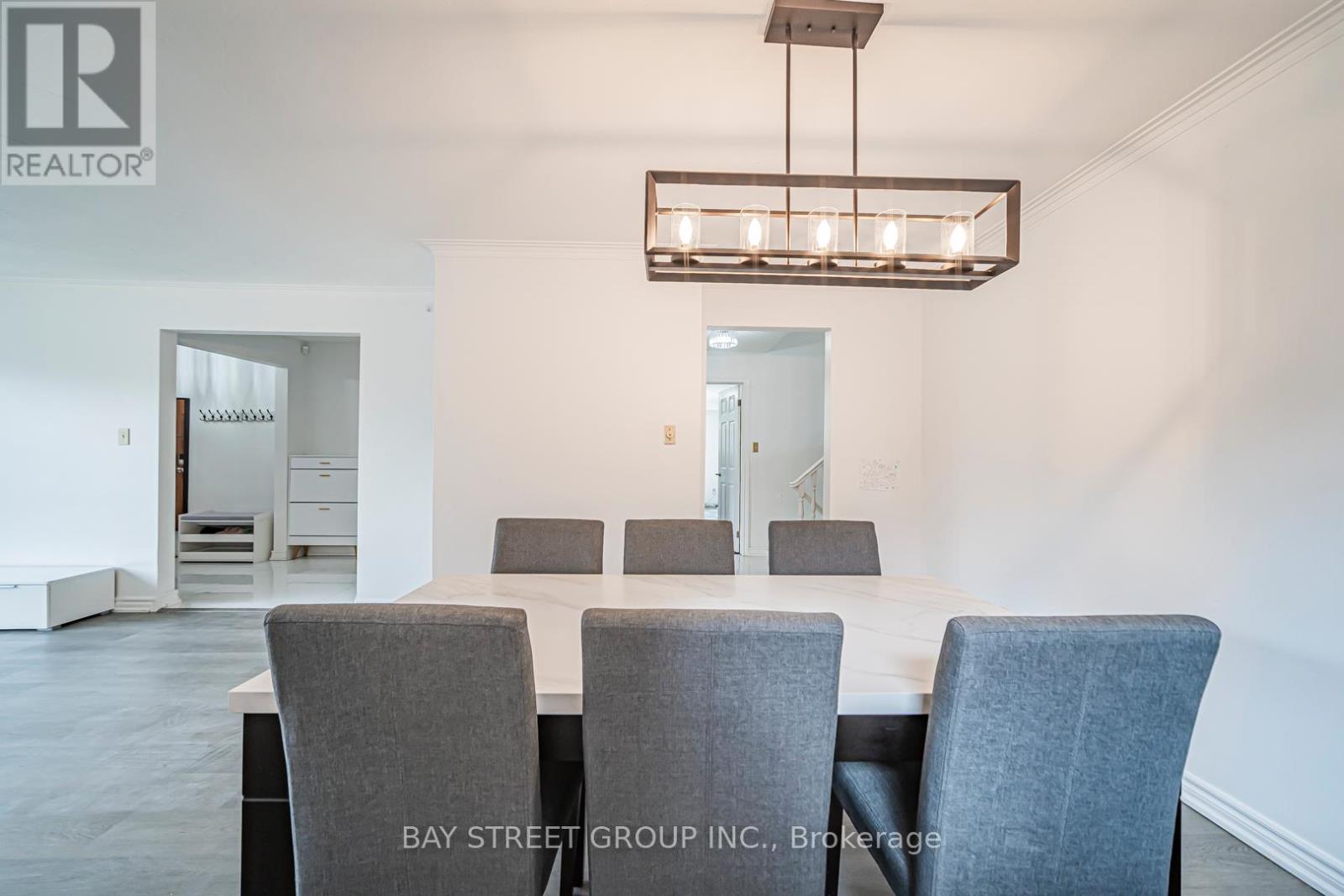 Upper - 1520 Brentano Boulevard, Mississauga, Ontario  L4X 1A4 - Photo 18 - W12927028