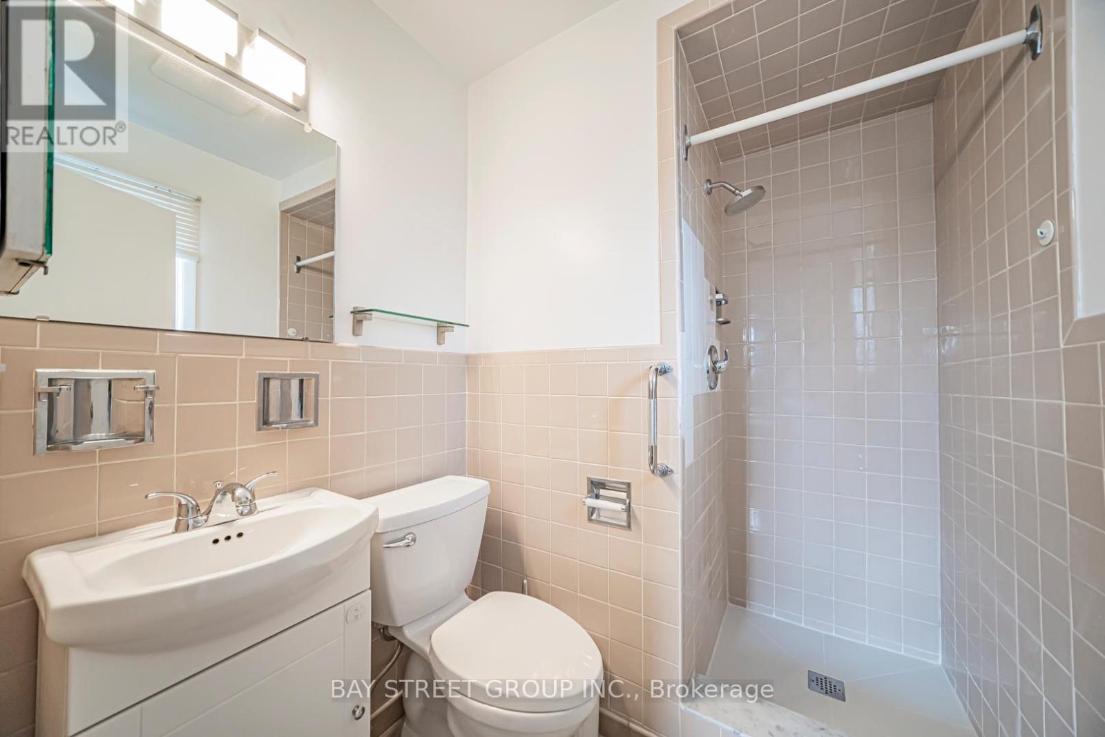 Upper - 1520 Brentano Boulevard, Mississauga, Ontario  L4X 1A4 - Photo 33 - W12927028