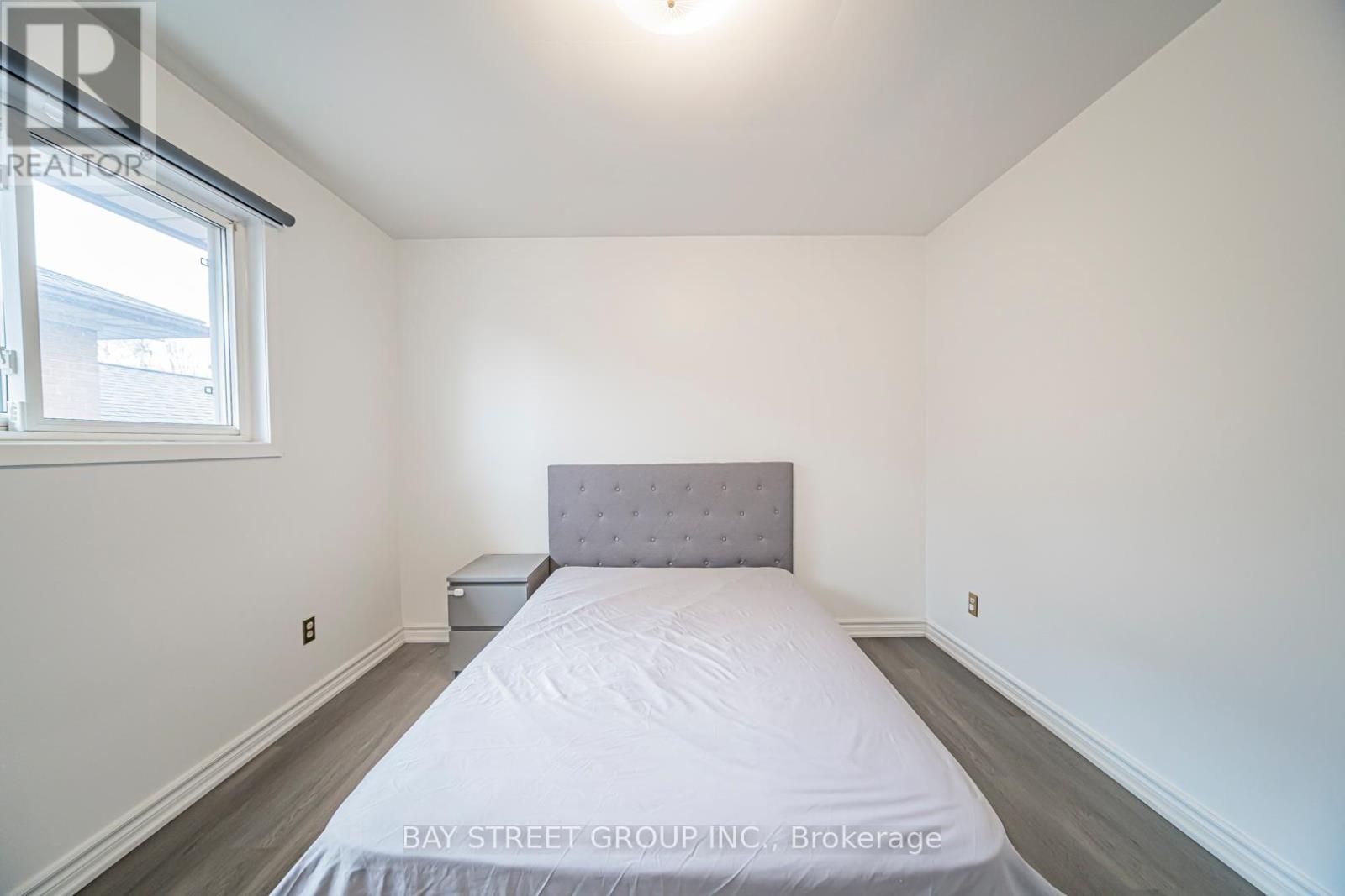 Upper - 1520 Brentano Boulevard, Mississauga, Ontario  L4X 1A4 - Photo 36 - W12927028